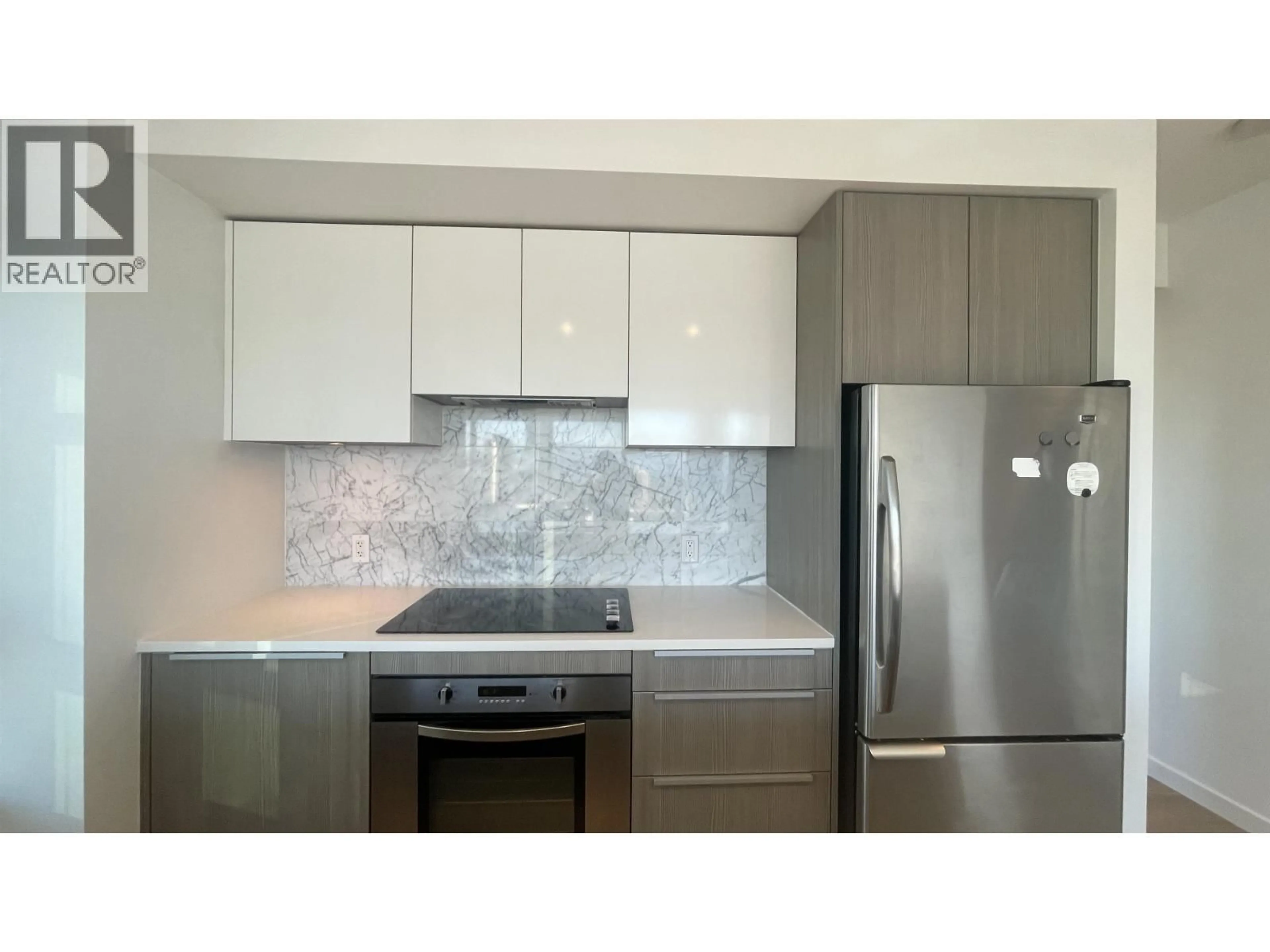 Standard kitchen, unknown for 1702 - 6461 TELFORD AVENUE, Burnaby British Columbia V5H0B7