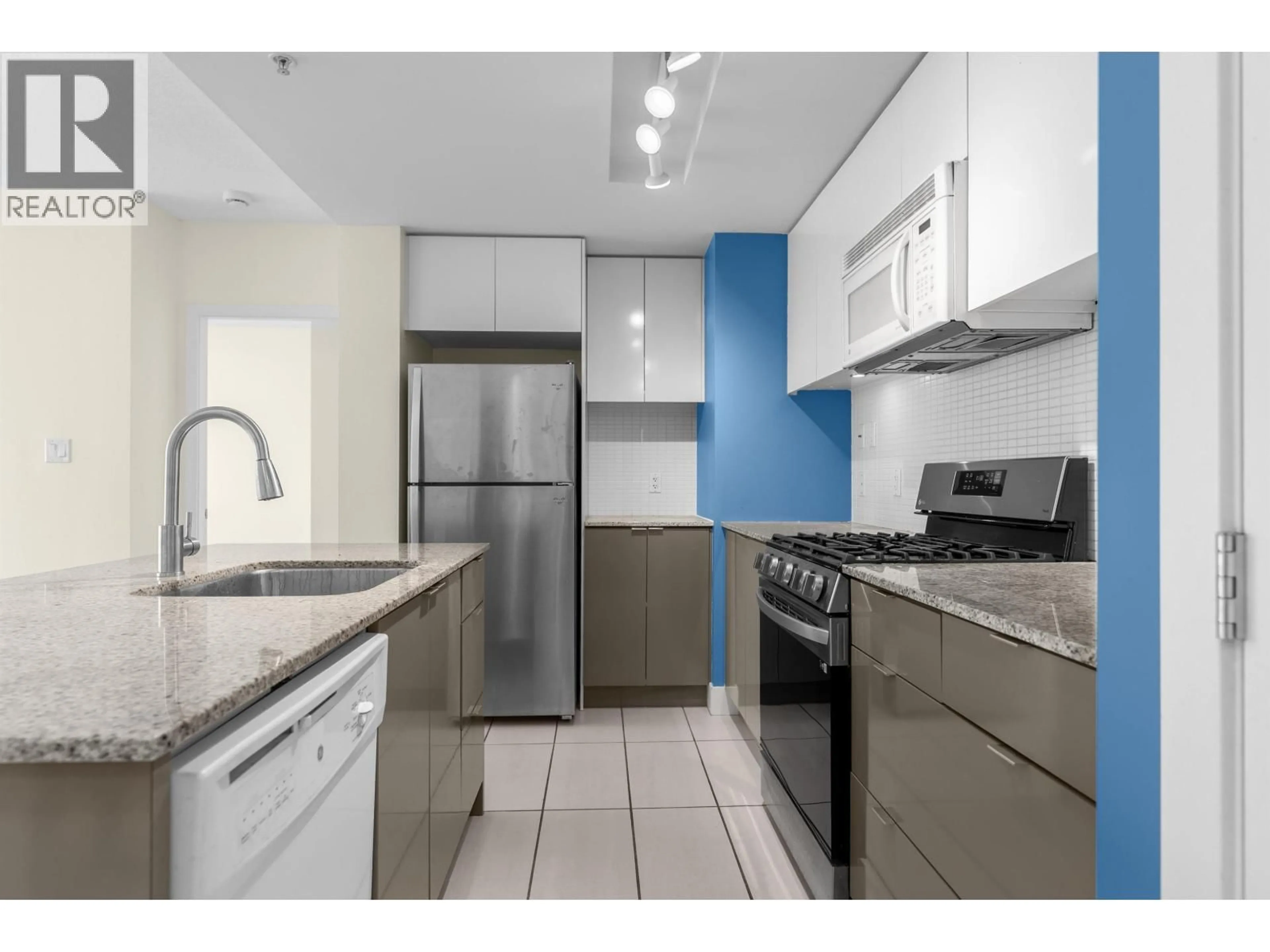 Standard kitchen, ceramic/tile floor for 509 - 4808 HAZEL STREET, Burnaby British Columbia V5H0A2