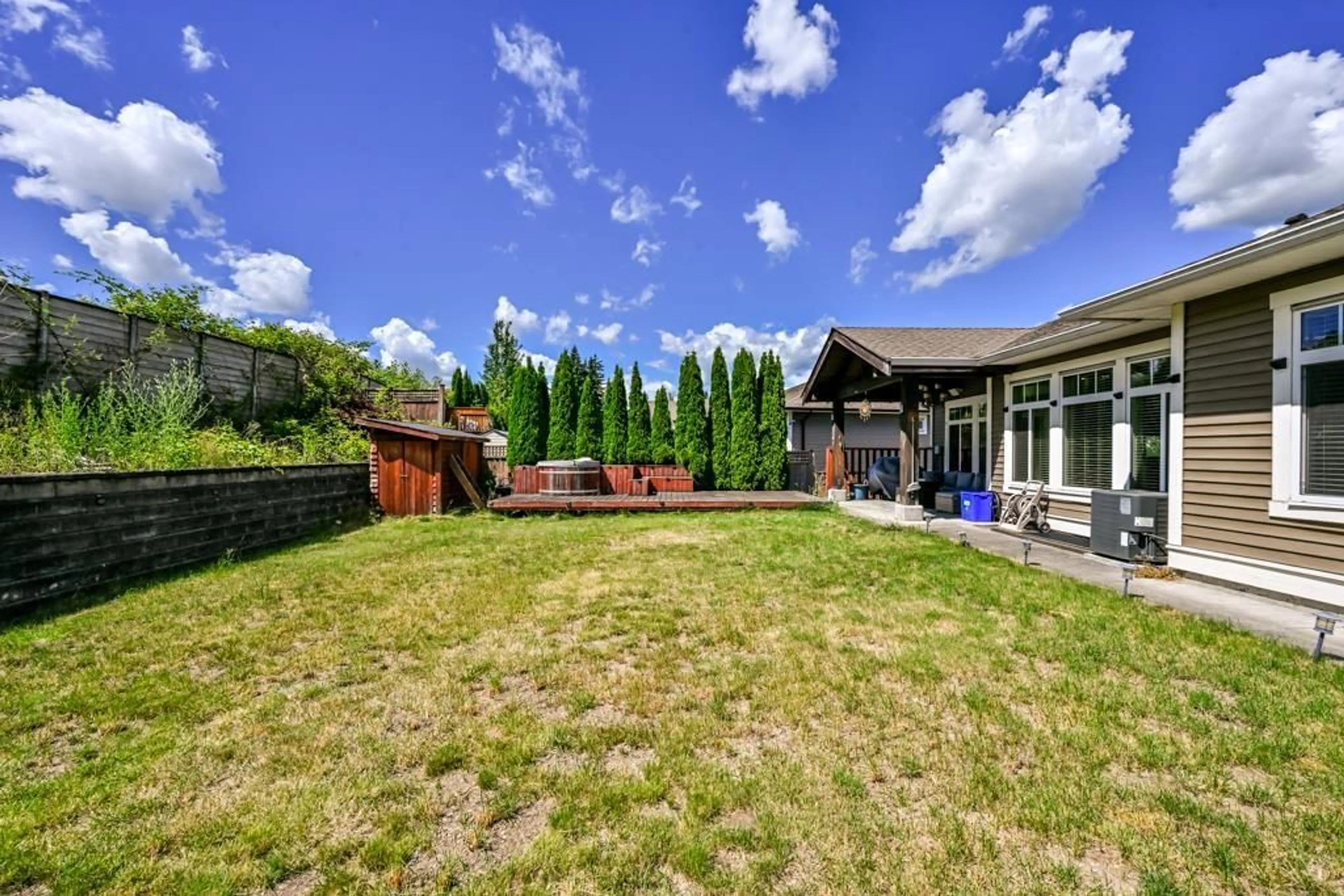 Patio, unknown for 2779 BRISTOL DRIVE, Abbotsford British Columbia V2S8N6