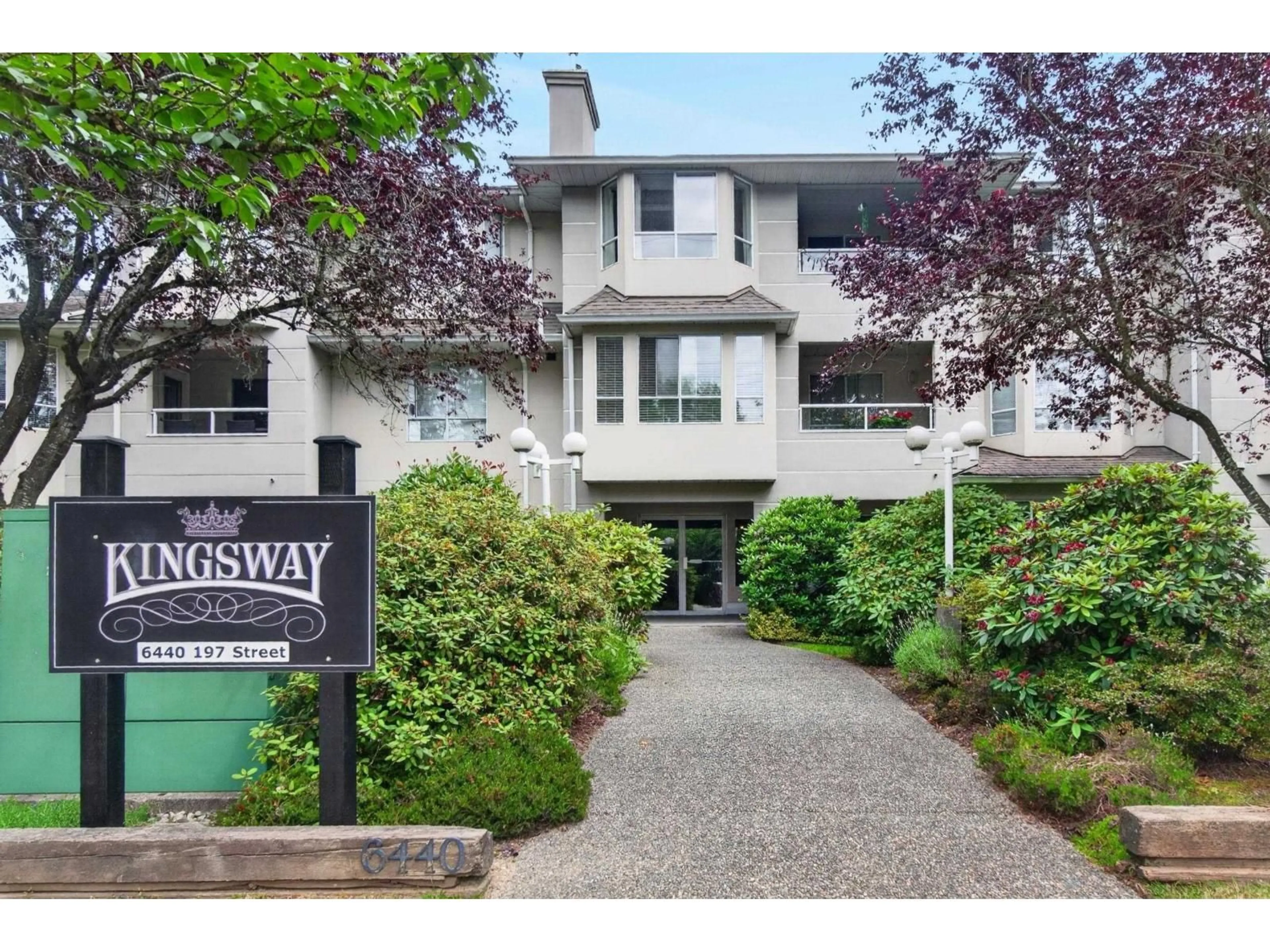 Indoor entryway for 205 - 6440 197 STREET, Langley British Columbia V2Y1H9