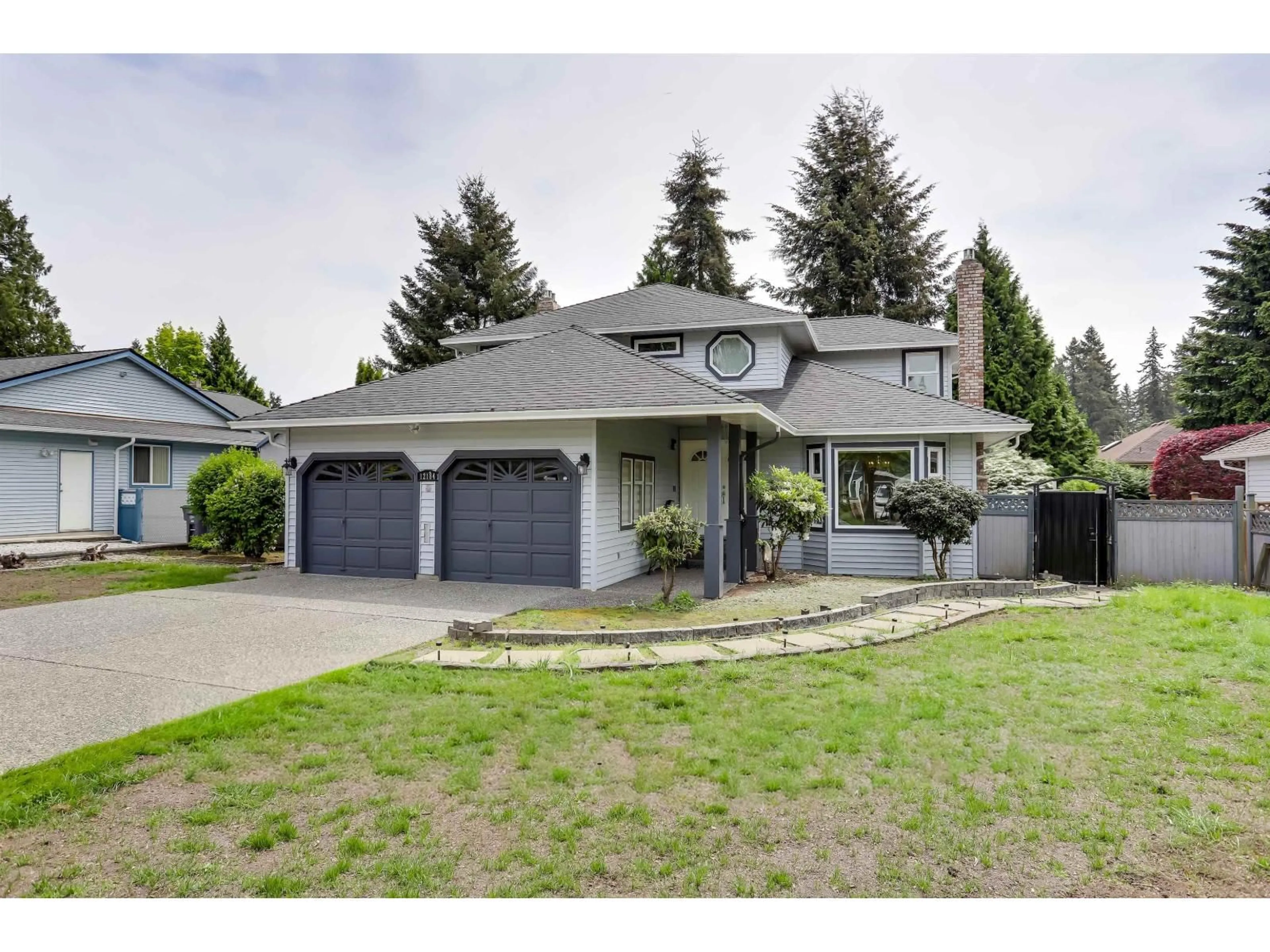 Home with vinyl exterior material, street for 12184 BOUNDARY DRIVE SOUTH, Surrey British Columbia V3X2B7