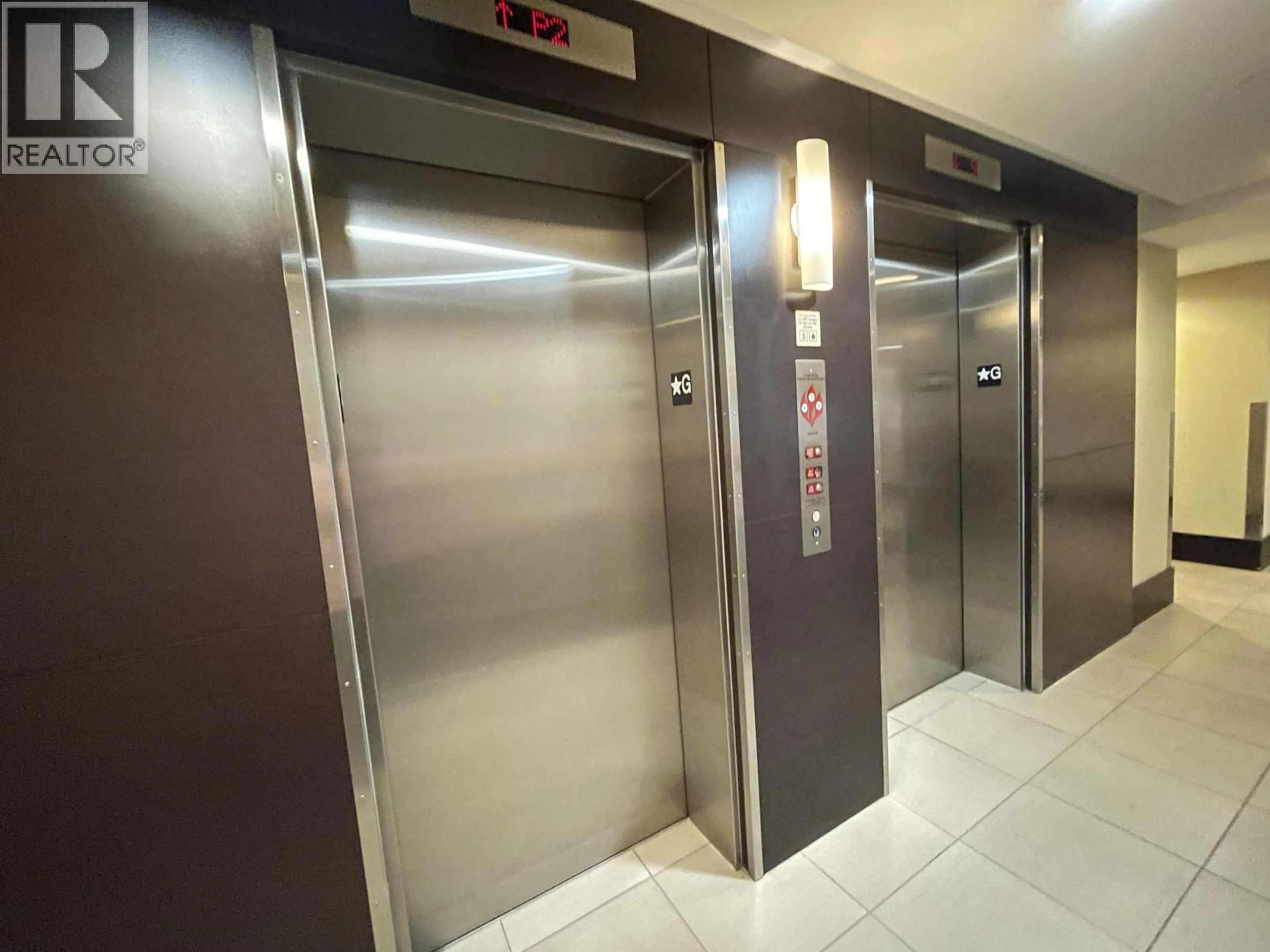 Indoor foyer for 2206 - 7325 ARCOLA STREET, Burnaby British Columbia V5E0A8