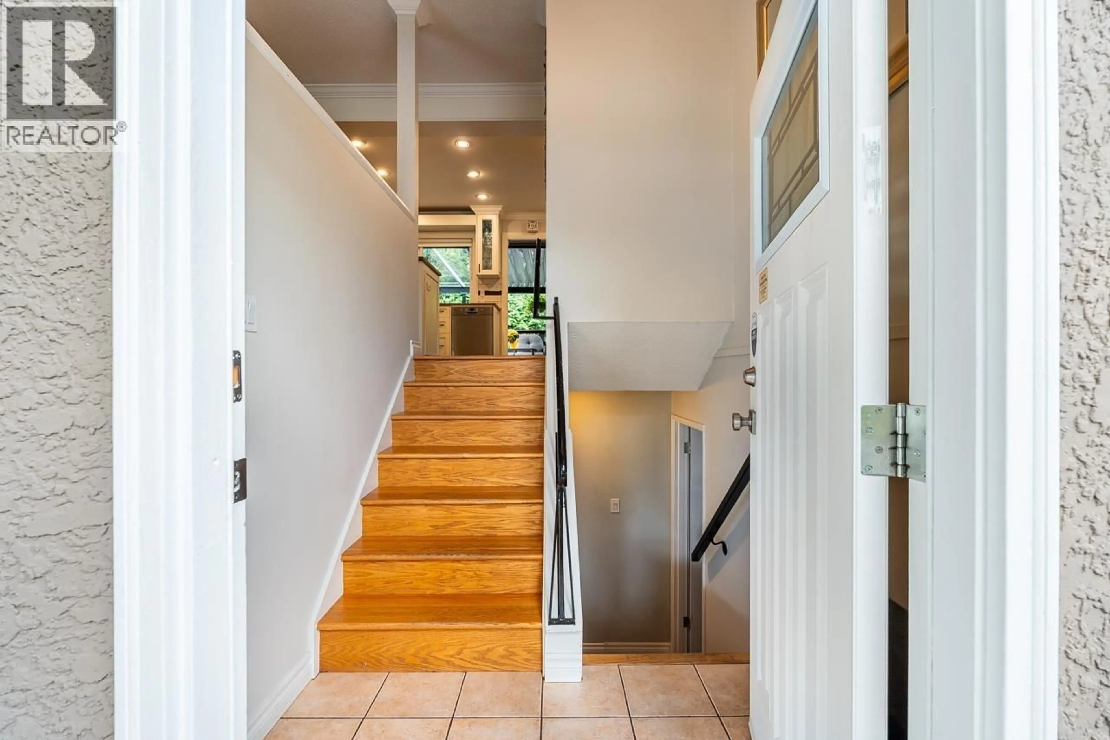 Indoor foyer for 1879 RODGER AVENUE, Port Coquitlam British Columbia V3C1B8