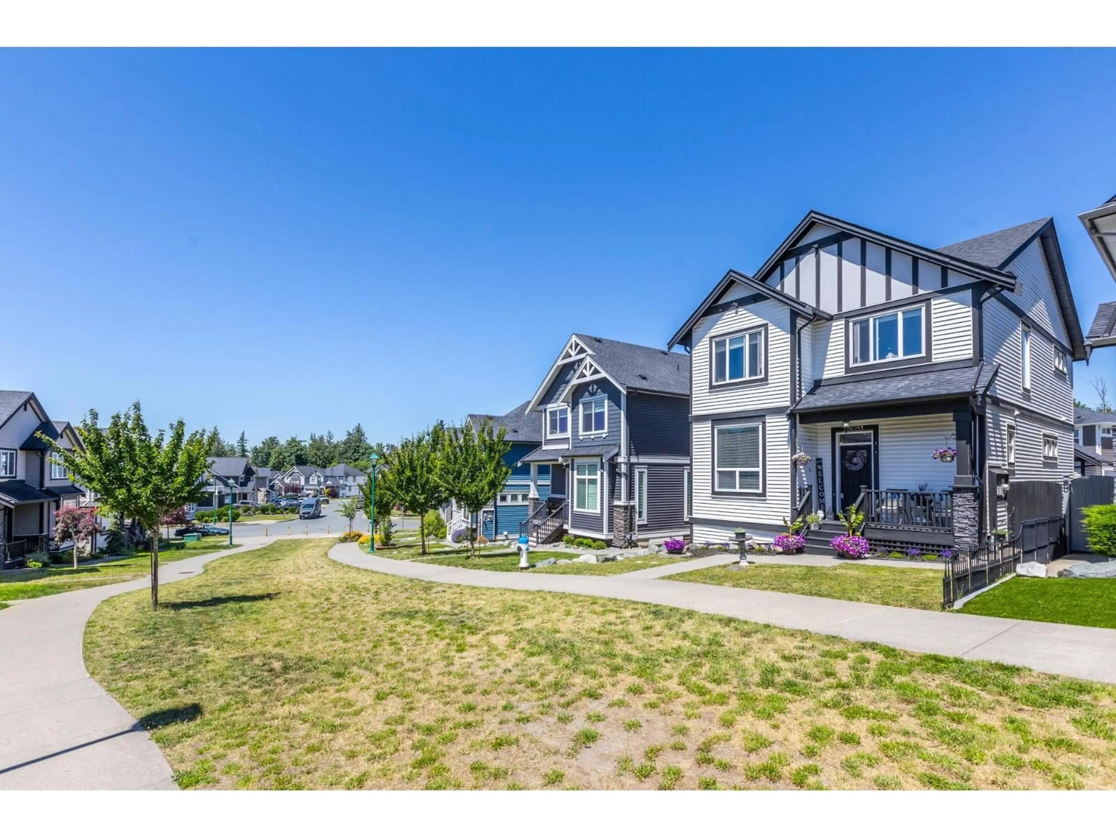 A pic from outside/outdoor area/front of a property/back of a property/a pic from drone, water/lake/river/ocean view for 36051 EMILY CARR GREEN, Abbotsford British Columbia V3G0G1
