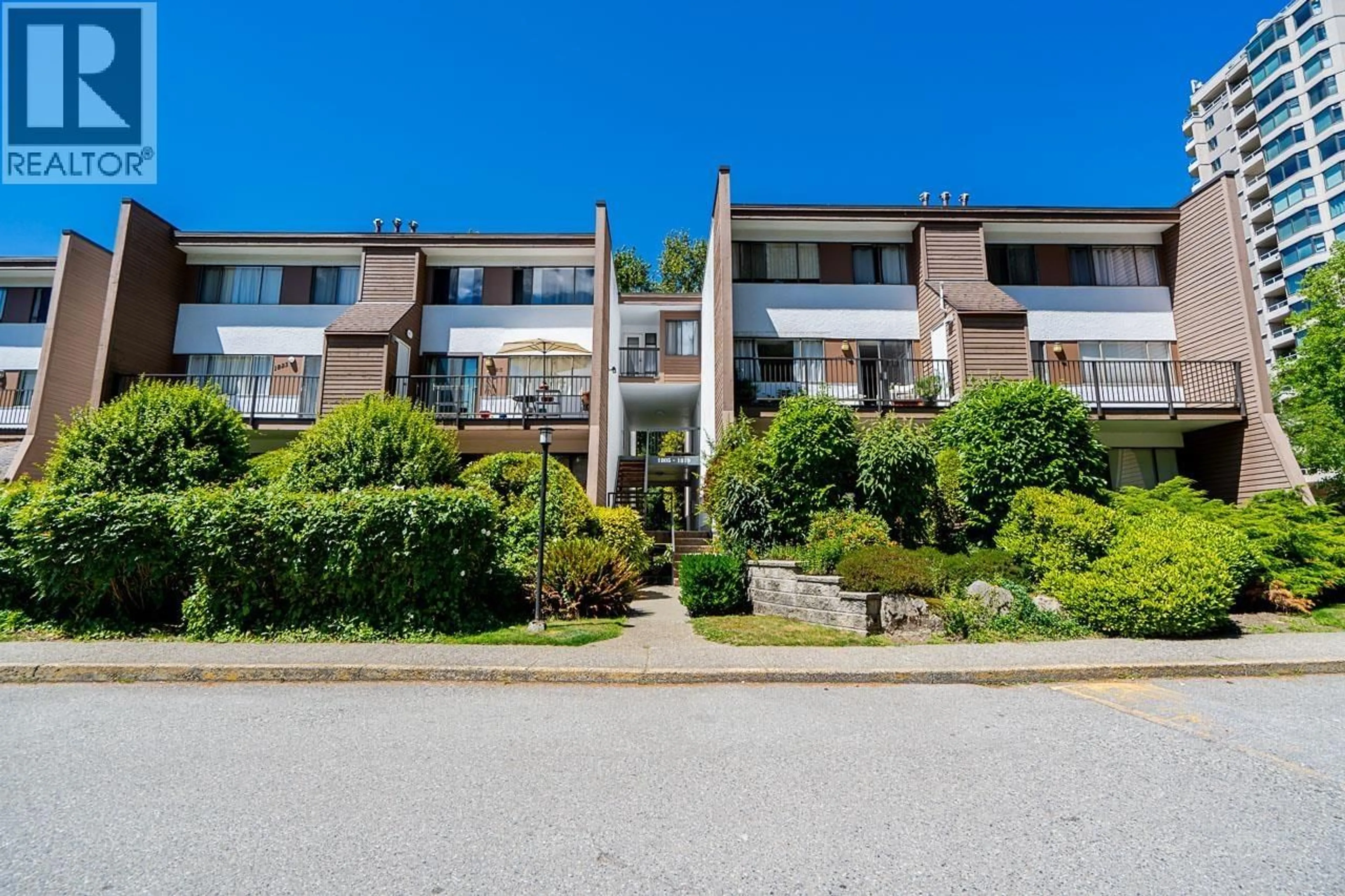 Patio, street for 1819 GOLETA DRIVE, Burnaby British Columbia V5A1P6