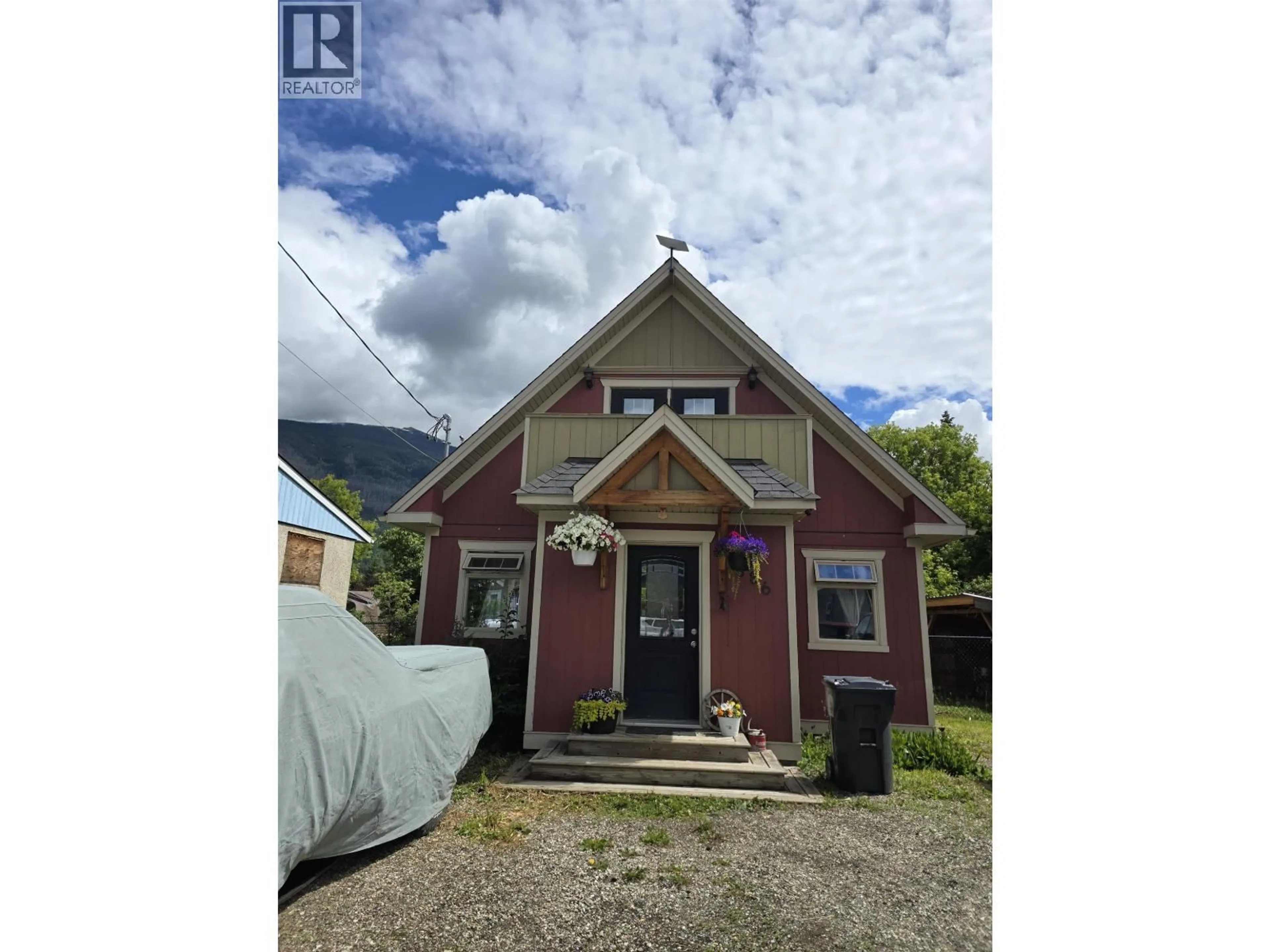 Unknown for 886 4TH AVENUE, McBride British Columbia V0J2E0