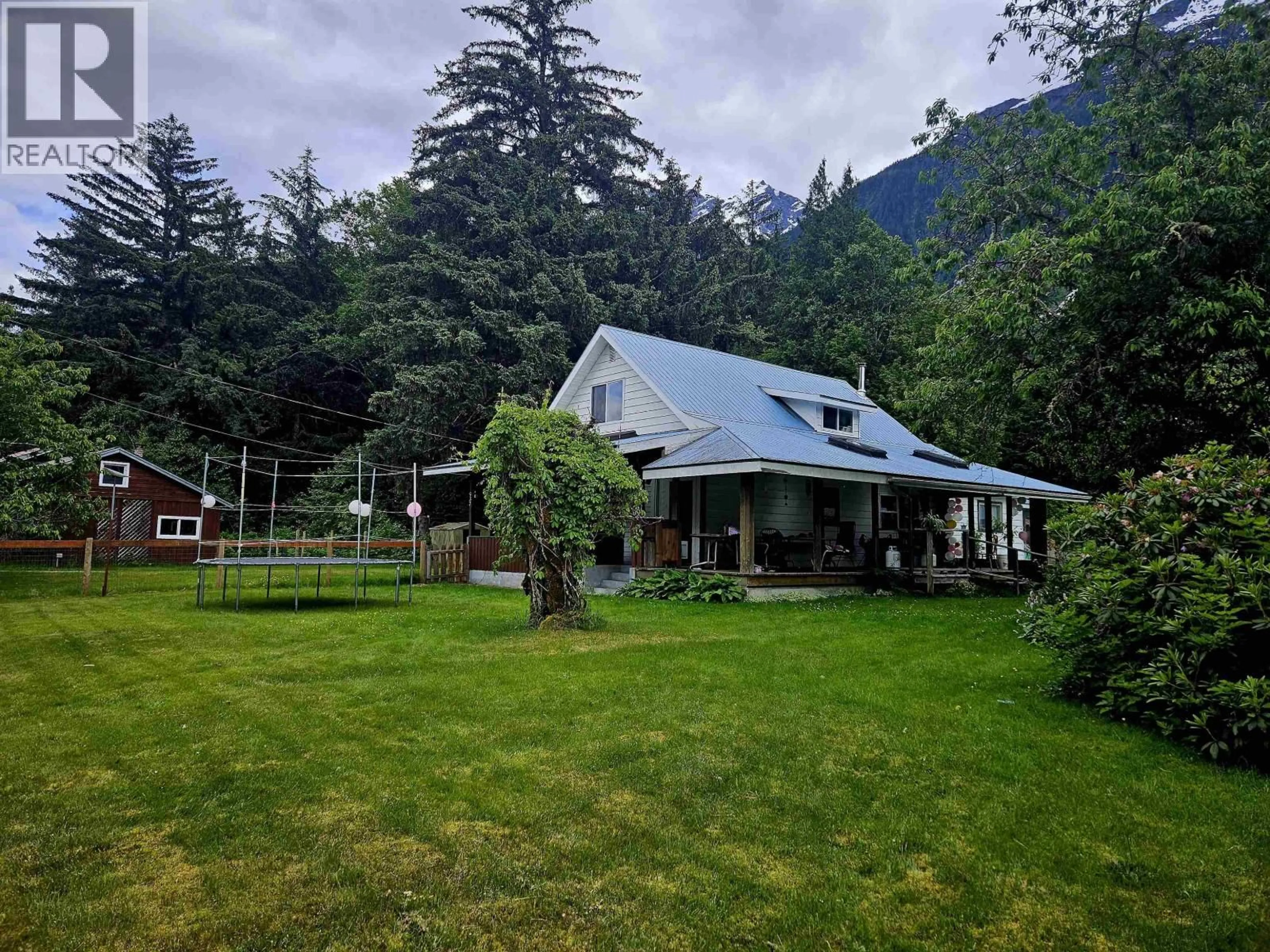 A pic from outside/outdoor area/front of a property/back of a property/a pic from drone, mountain view for 937 MACKENZIE HIGHWAY, Bella Coola British Columbia V0T1C0