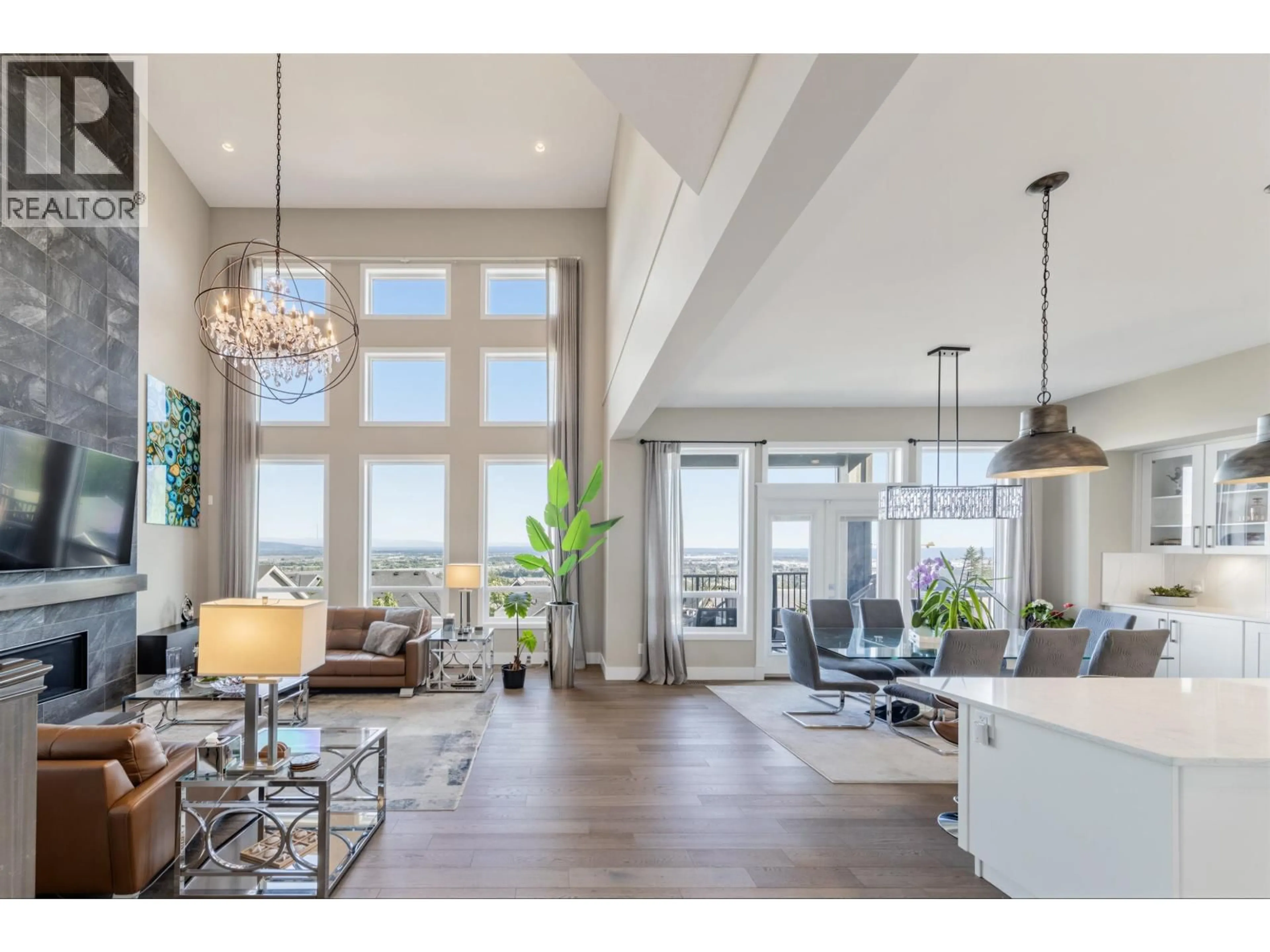 Open concept kitchen, unknown for 1419 STRAWLINE HILL STREET, Coquitlam British Columbia V3E0L5
