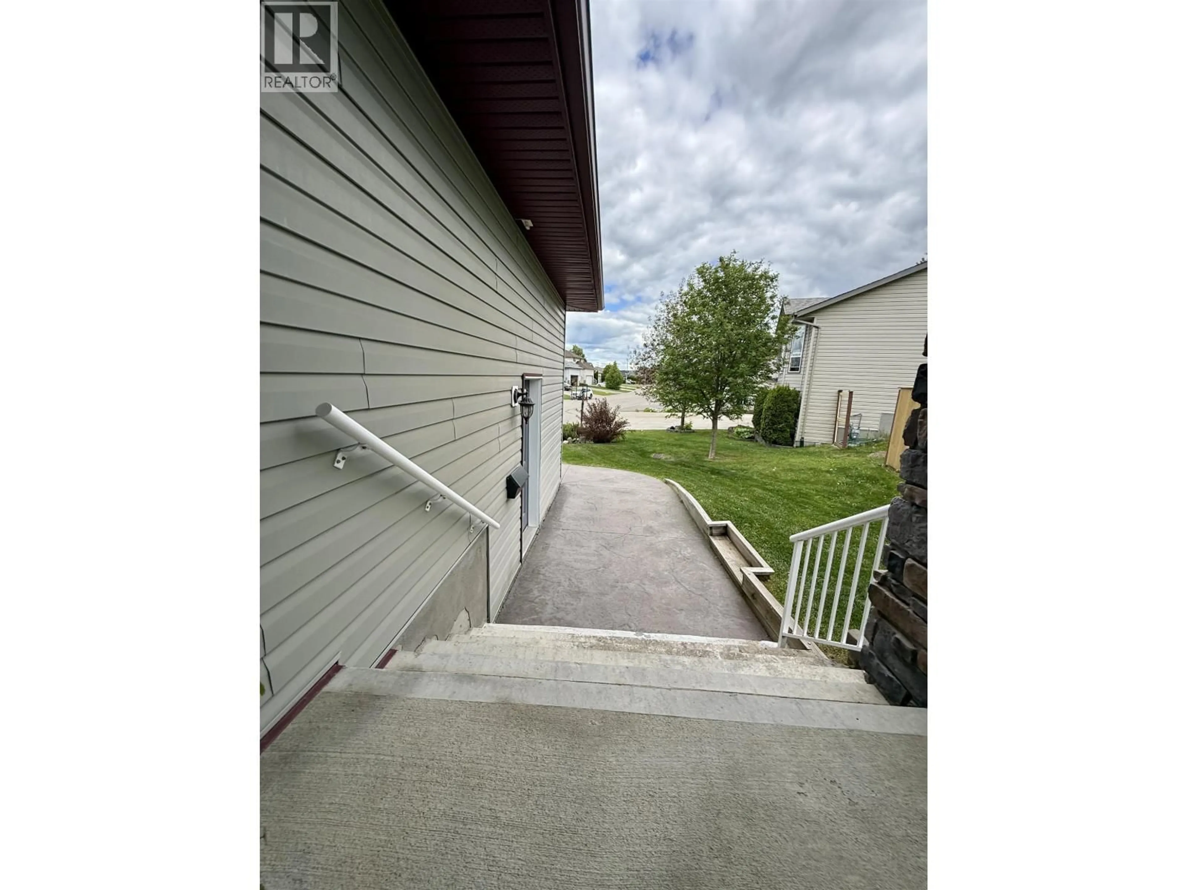 Unknown for 3713 CHARTWELL AVENUE, Prince George British Columbia V2N6Y5
