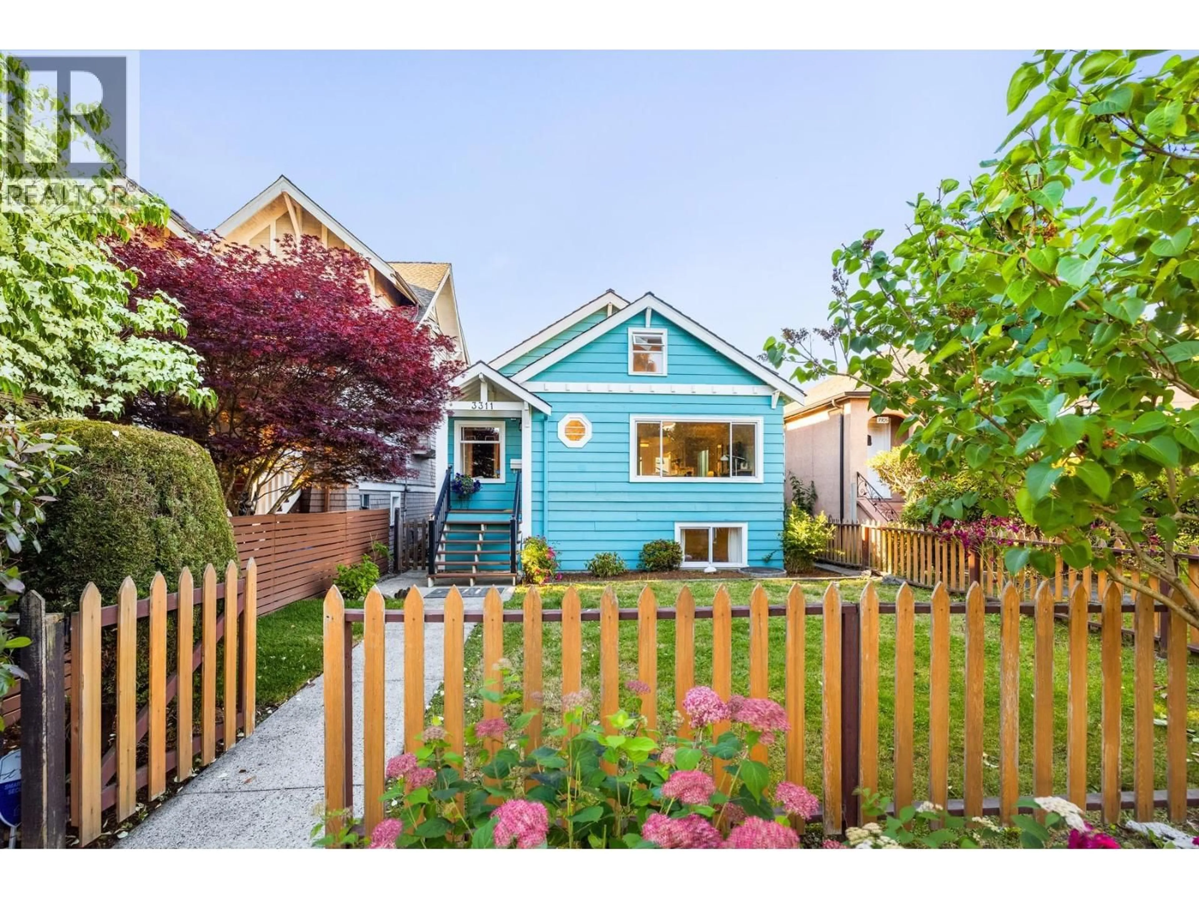 Unknown for 3311 8TH AVENUE, Vancouver British Columbia V4M3V1