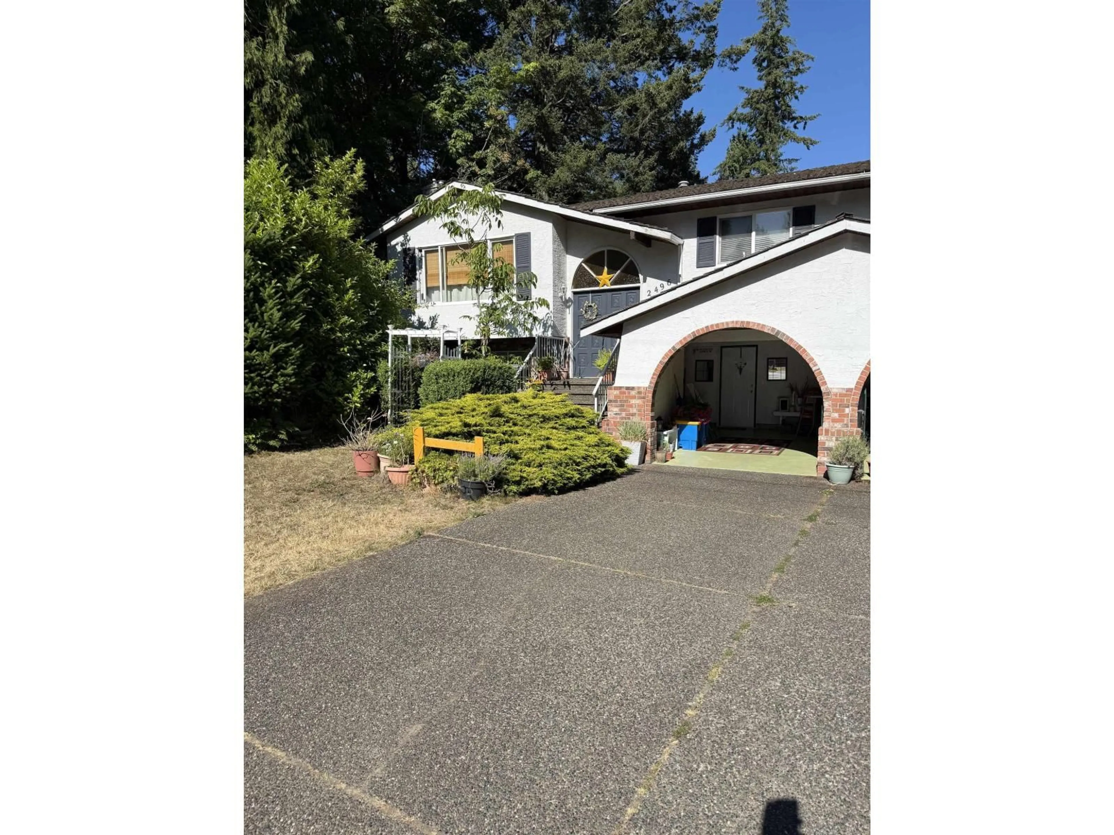 Unknown for 2496 124 STREET, Surrey British Columbia V4A3N2