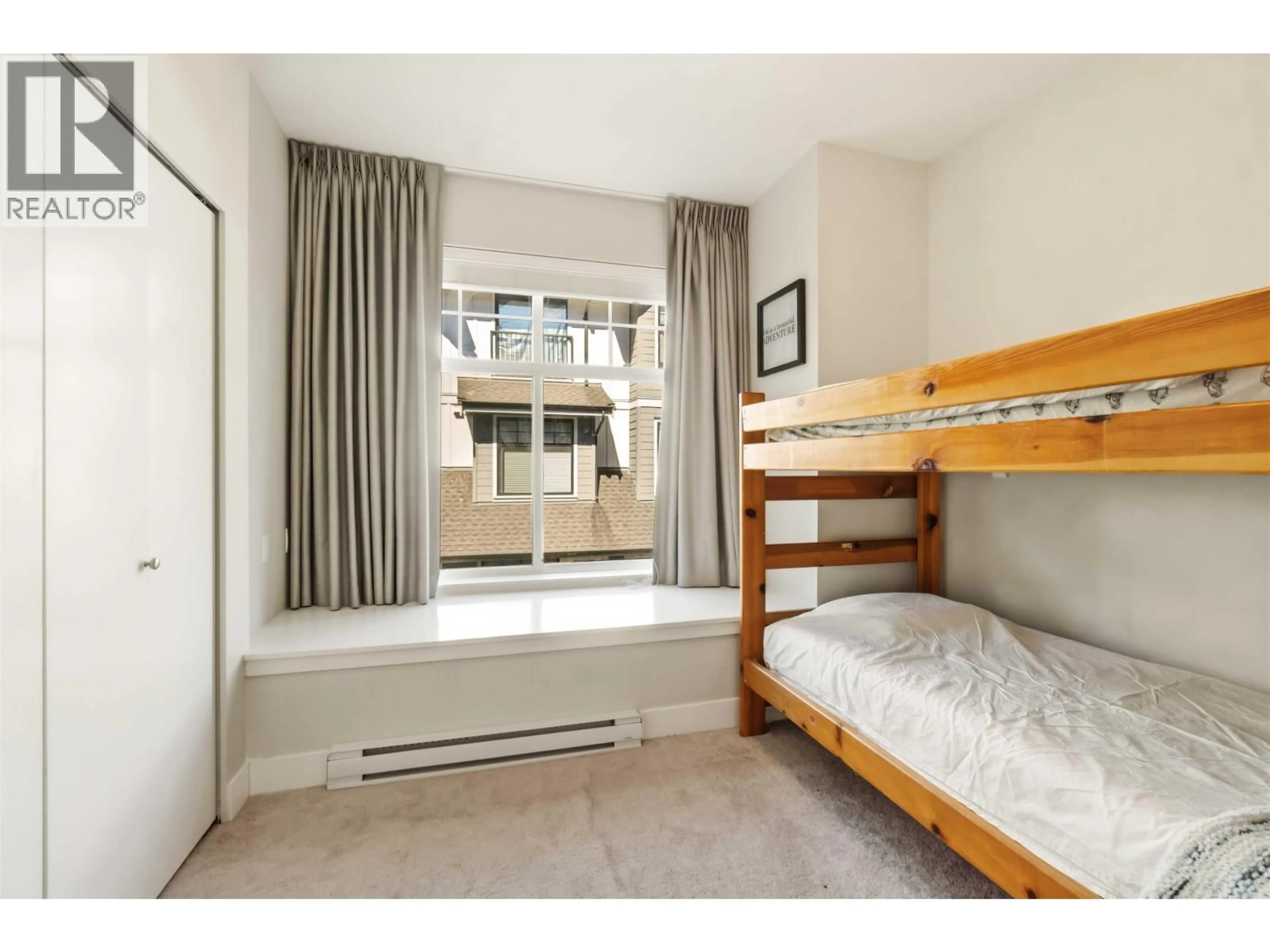 Bedroom with bed, unknown for 5 - 5142 CANADA WAY, Burnaby British Columbia V5E0C3