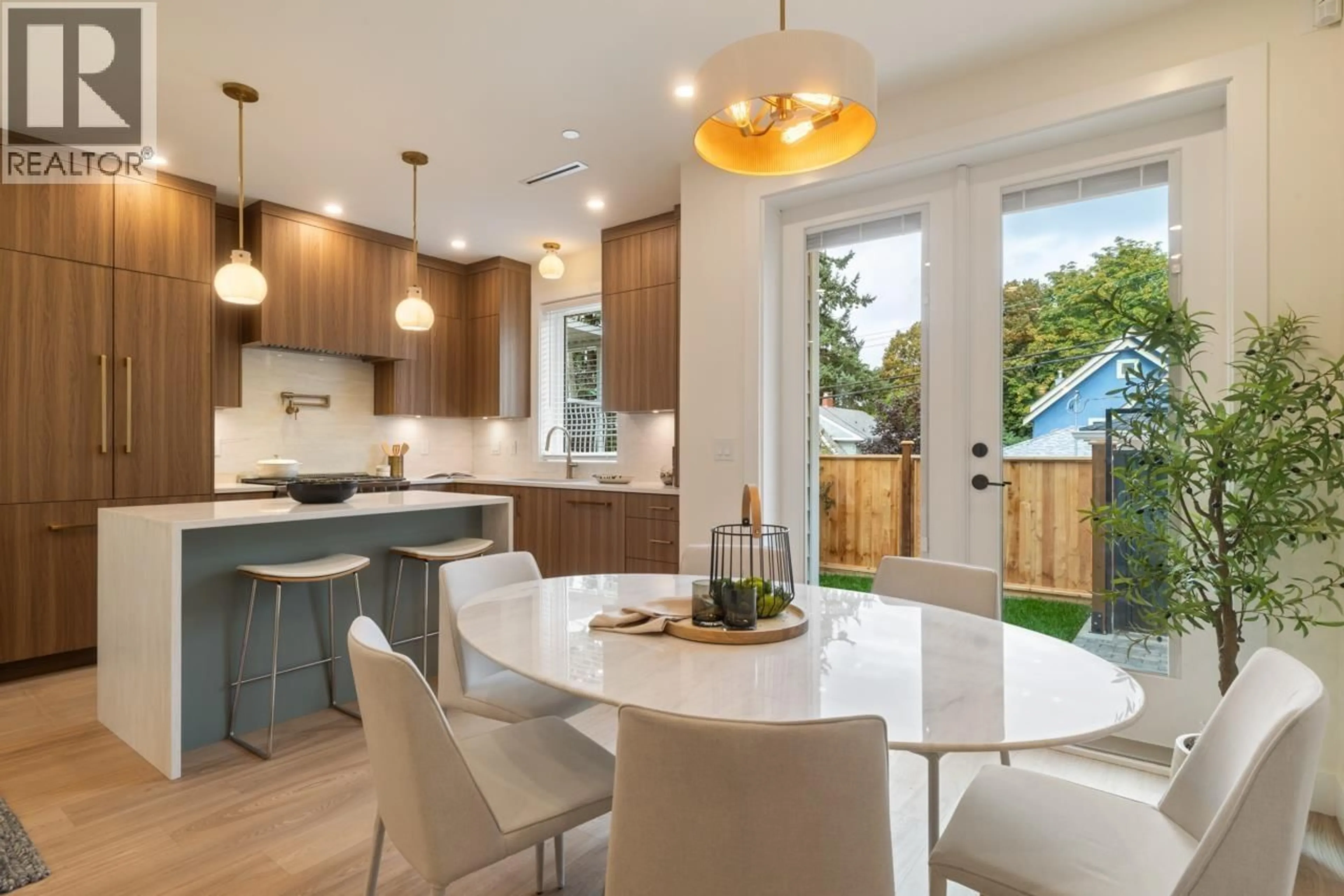 Open concept kitchen, unknown for 2049 4TH AVENUE, Vancouver British Columbia V5N1K5
