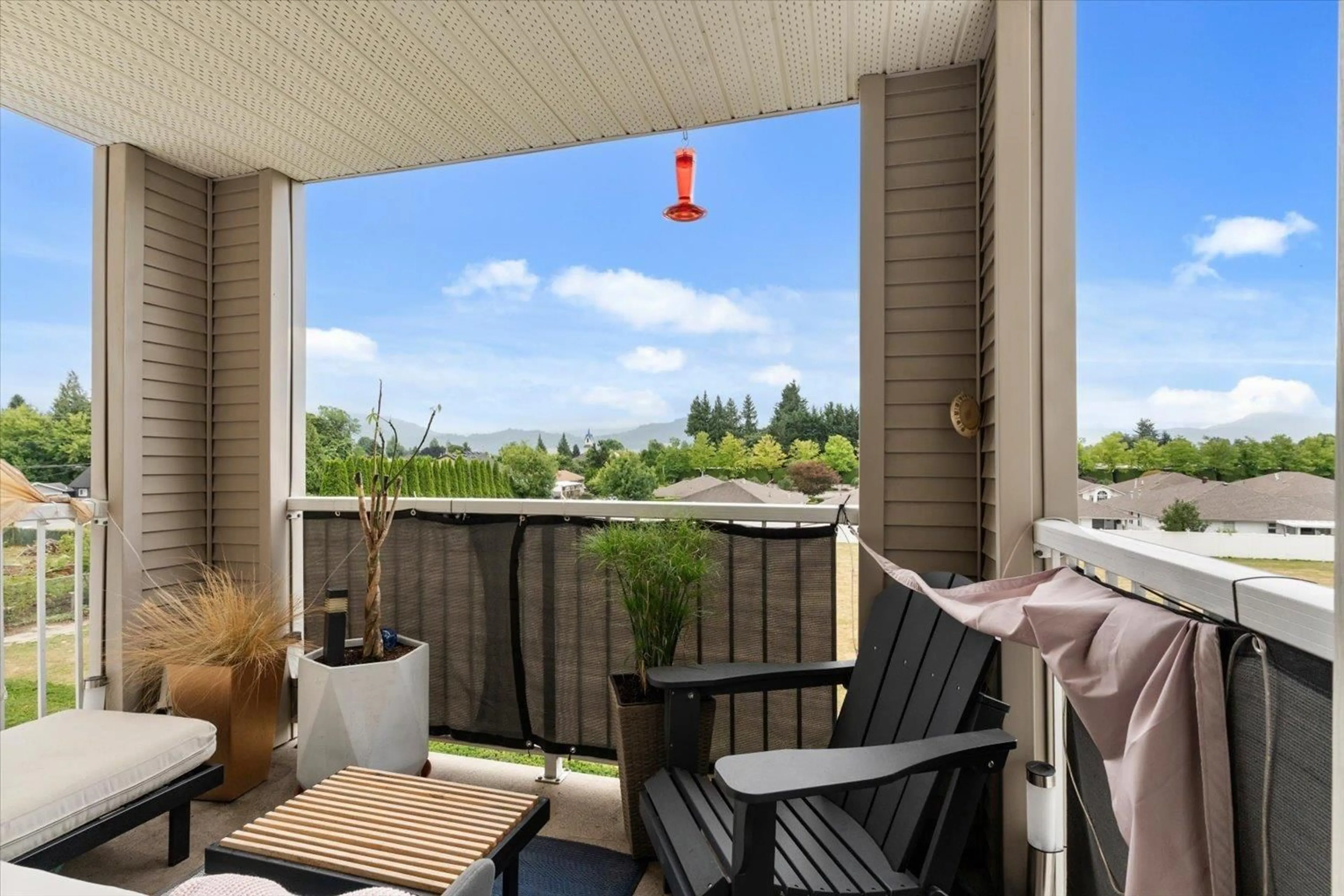 Patio, water/lake/river/ocean view for 305 - 9165 BROADWAY STREET, Chilliwack British Columbia V2P7Z8
