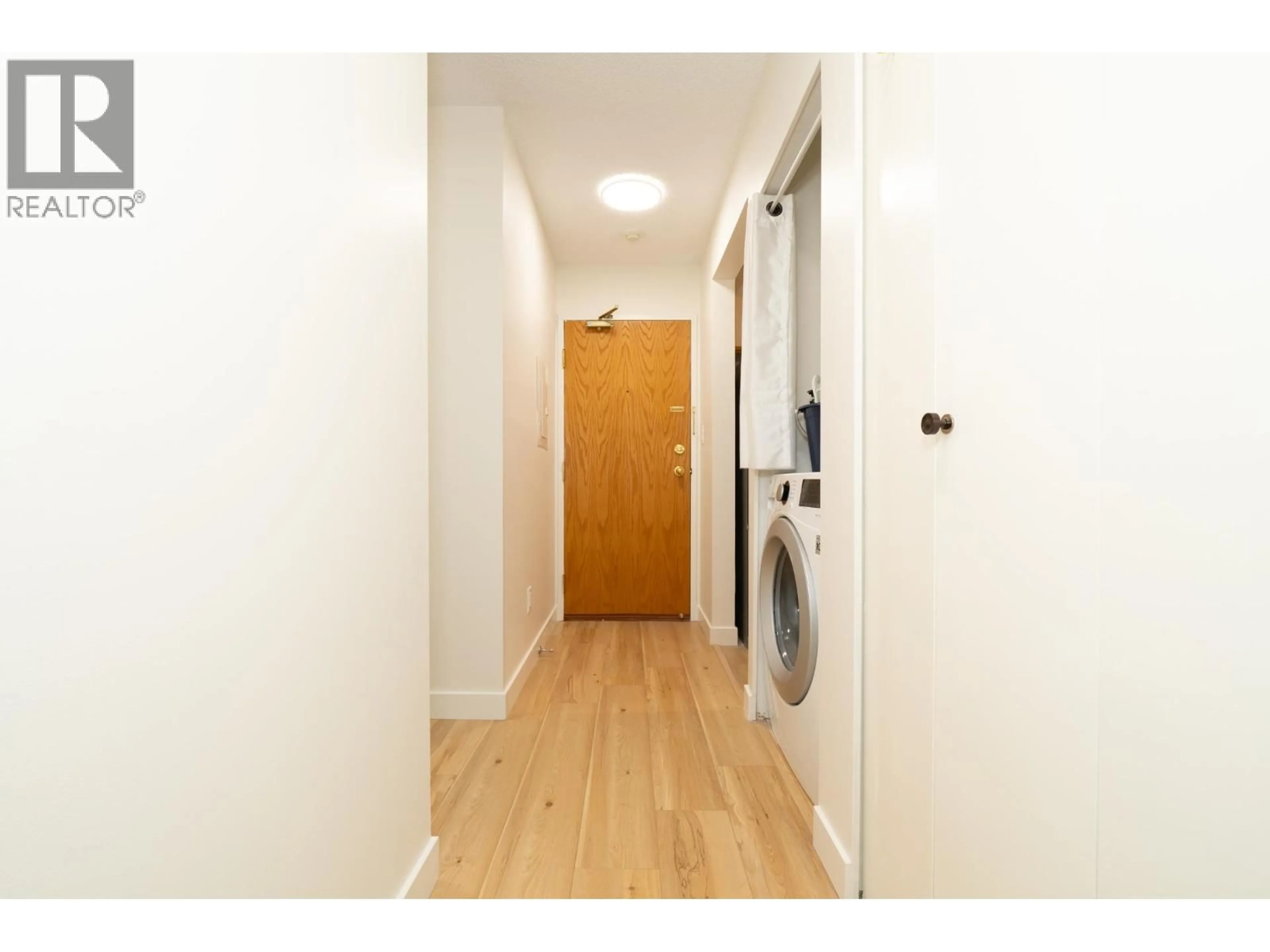 Unknown for 305 - 5790 PATTERSON AVENUE, Burnaby British Columbia V5H4H6