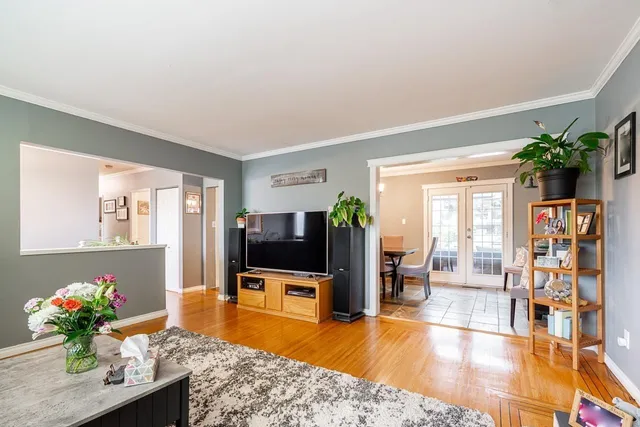 12528 PINEWOOD CRESCENT, Surrey 5