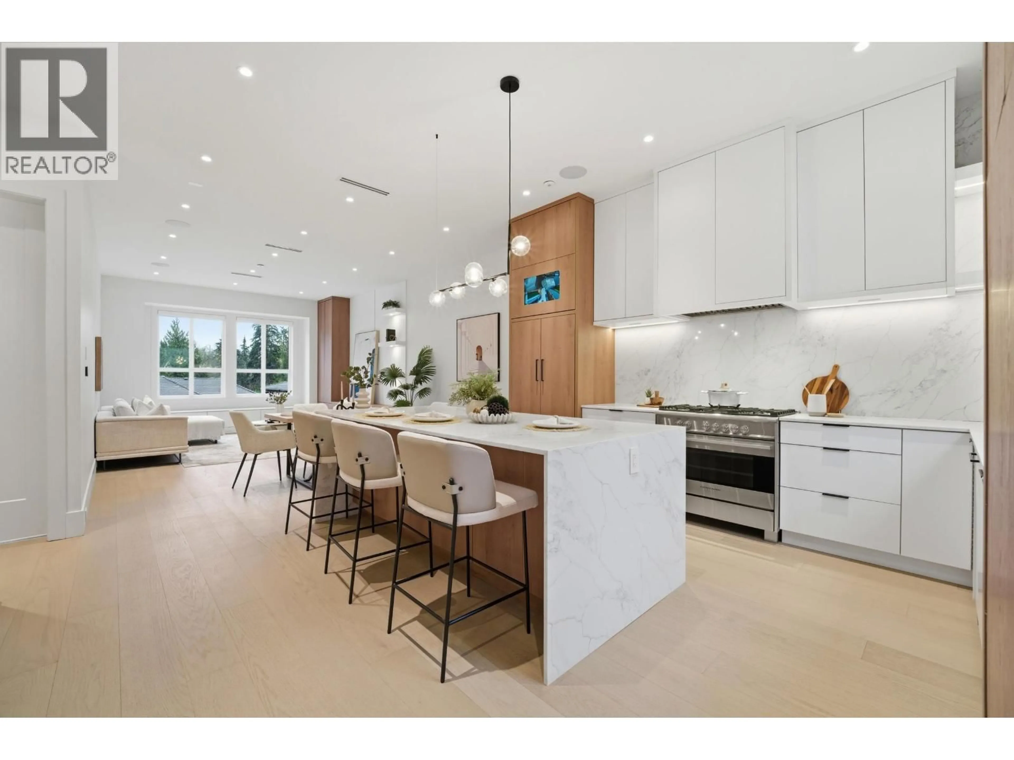 Open concept kitchen, ceramic/tile floor for 4 - 6070 ELGIN AVENUE, Burnaby British Columbia V5H3S4