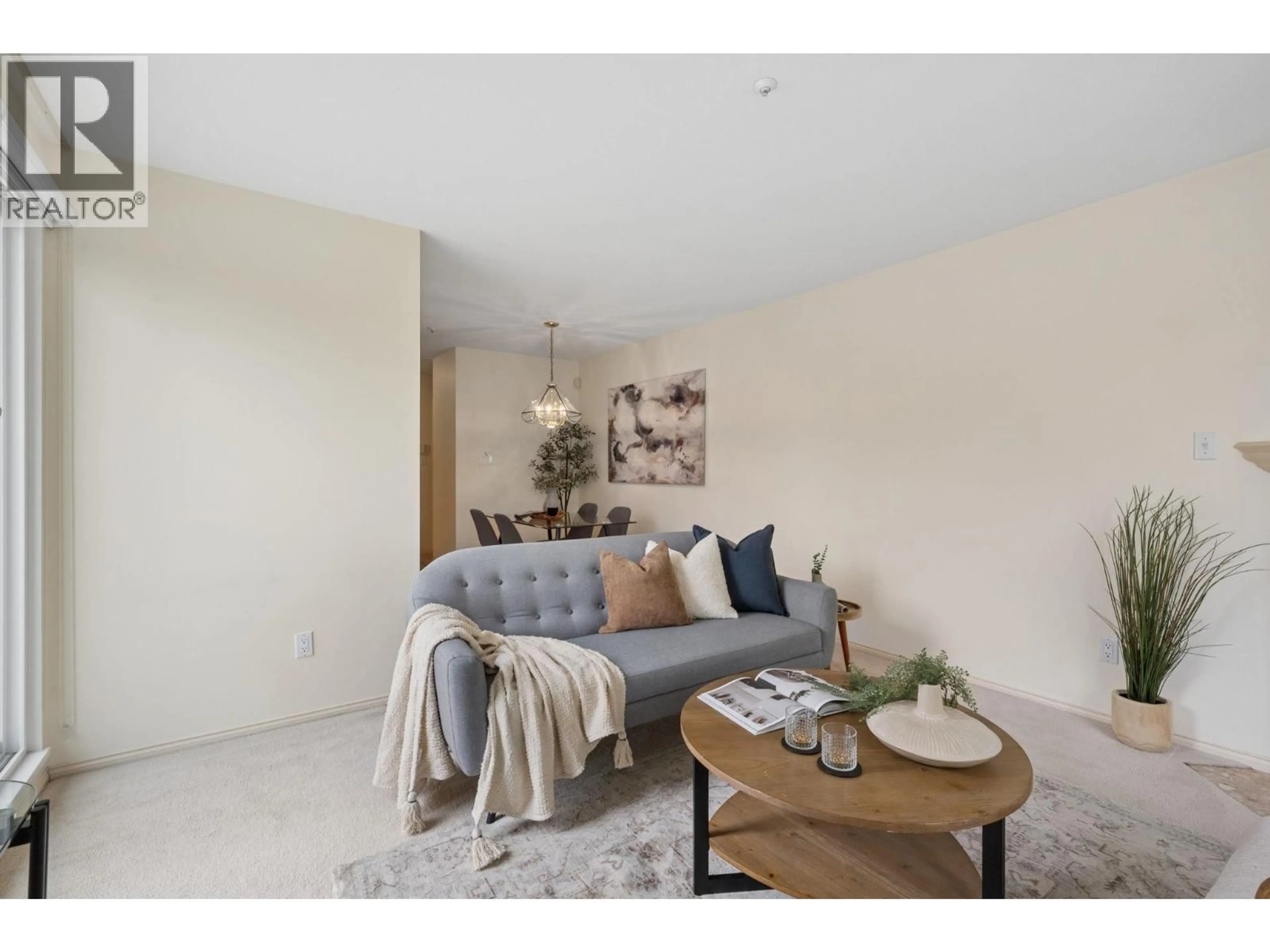 Living room with furniture, unknown for 302 - 228 14TH AVENUE, Vancouver British Columbia V5T2M6