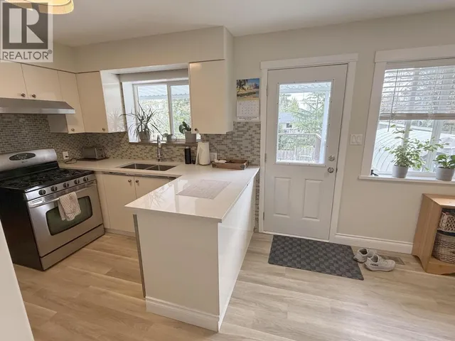 1184 GLENAYRE DRIVE, Port Moody 5