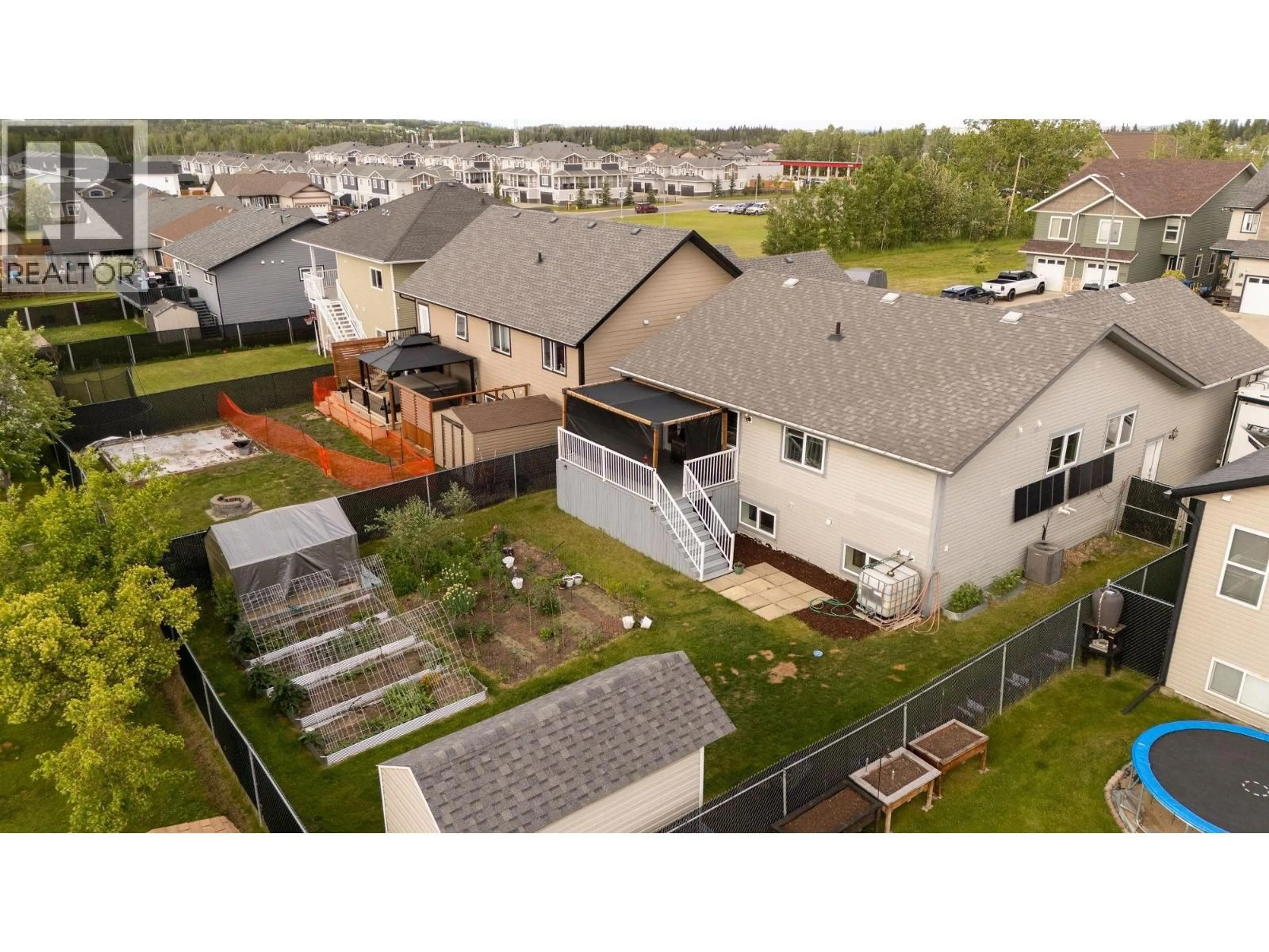 A pic from outside/outdoor area/front of a property/back of a property/a pic from drone, street for 11320 102 STREET, Fort St. John British Columbia V1J4W9