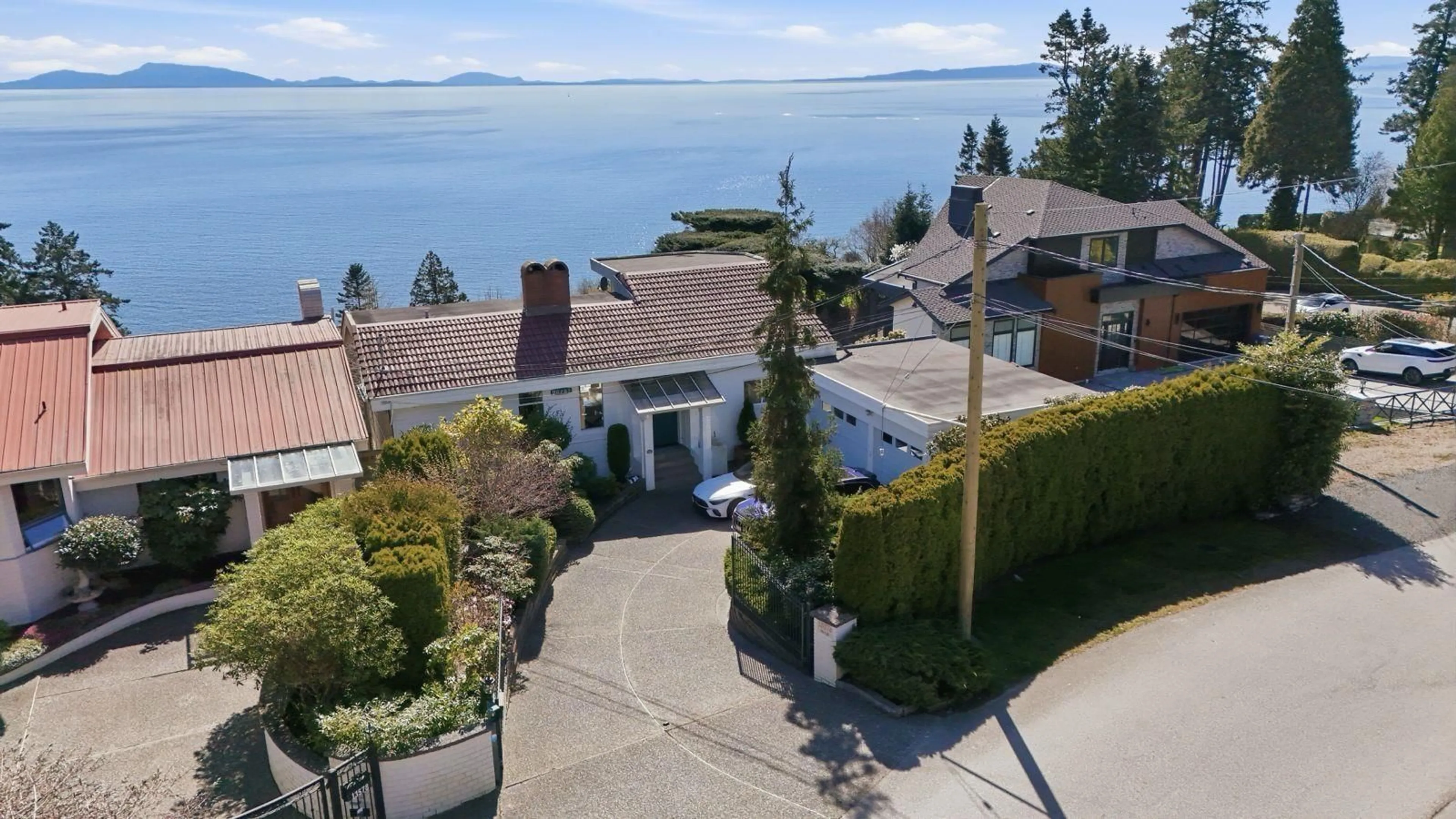 A pic from outside/outdoor area/front of a property/back of a property/a pic from drone, water/lake/river/ocean view for 13576 13A AVENUE, White Rock British Columbia V4A1C4