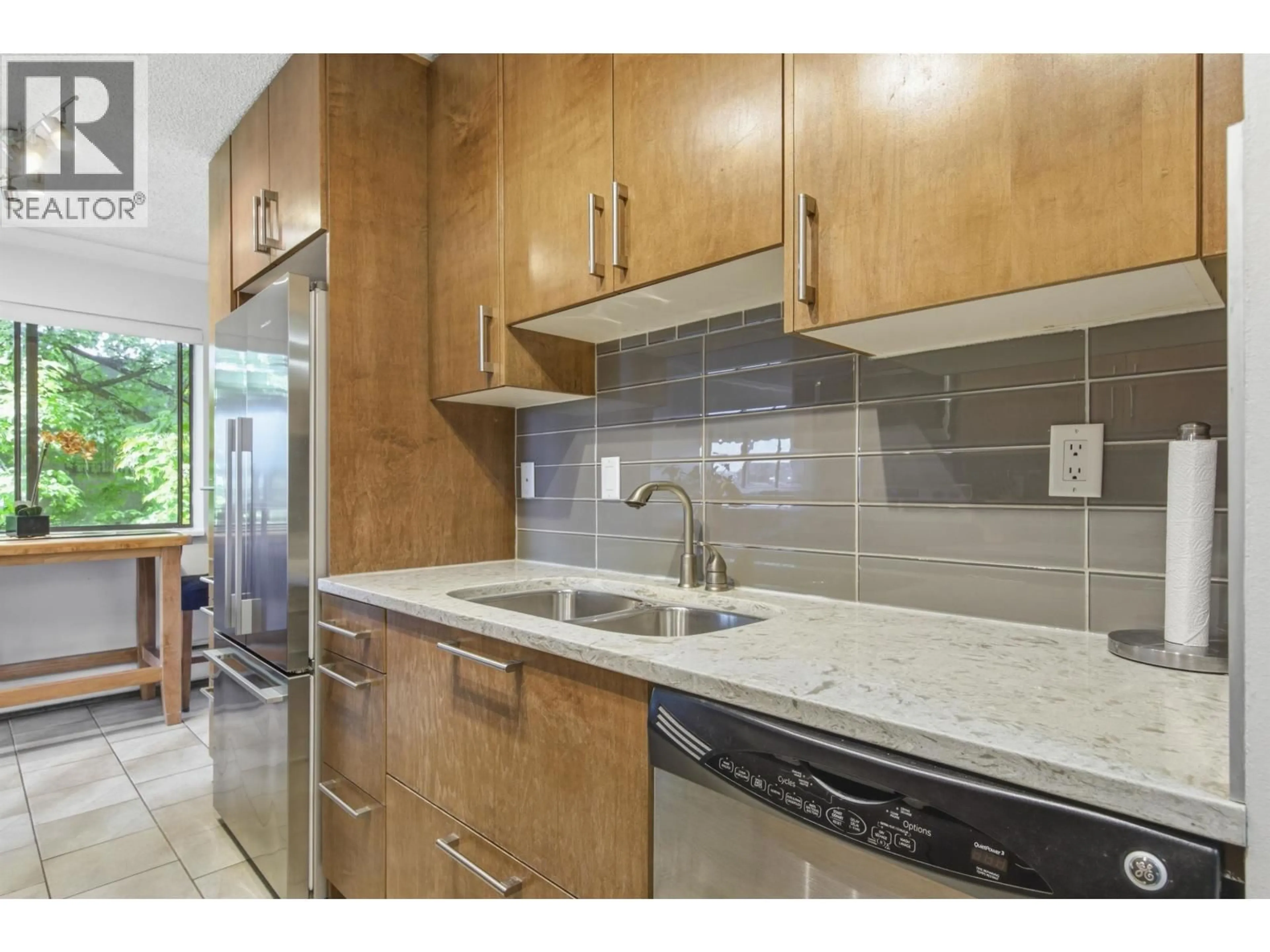 Standard kitchen, ceramic/tile floor for 222 - 340 3RD STREET, North Vancouver British Columbia V7M1G4