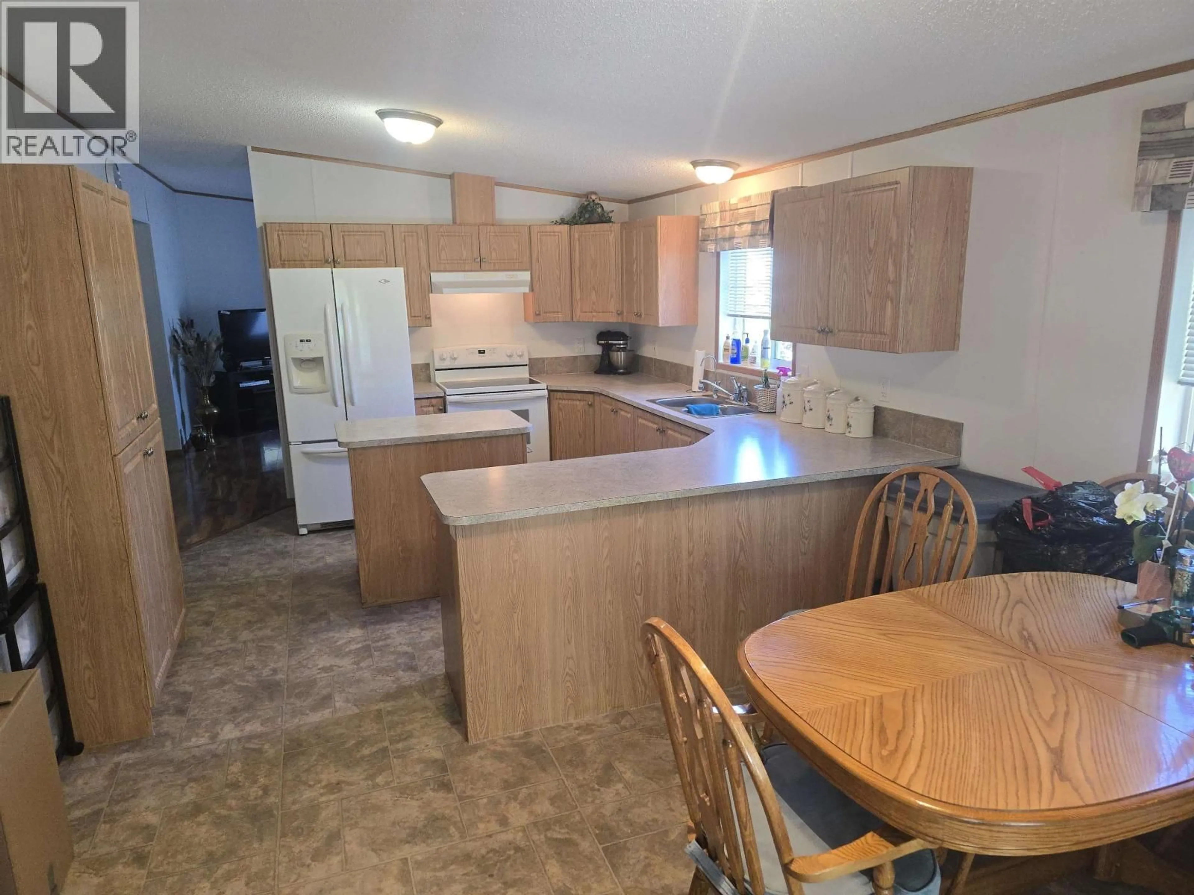 Standard kitchen, unknown for 54 - 7100 ALDEEN ROAD, Prince George British Columbia V2N5R5