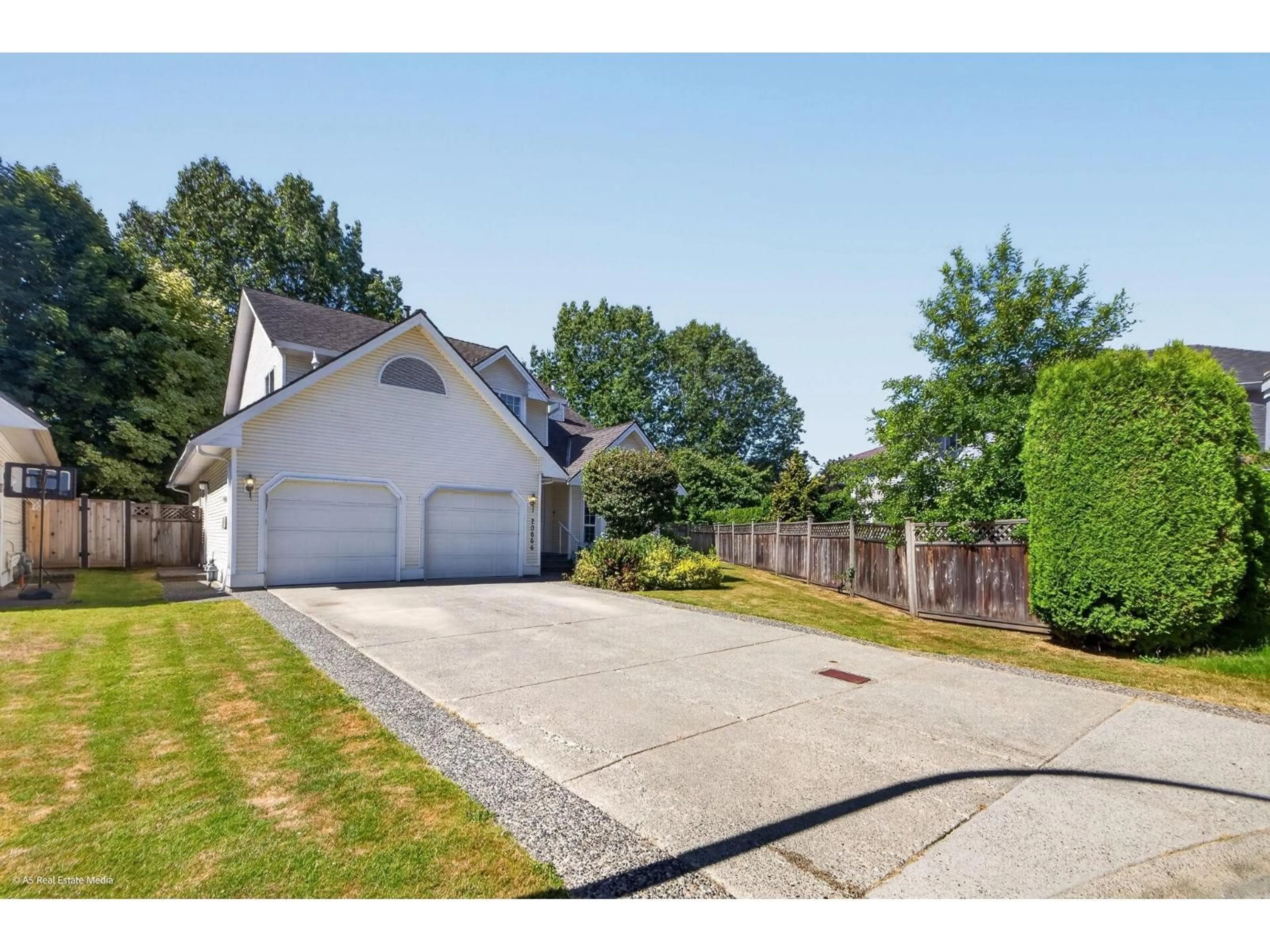 Unknown for 20666 90A AVENUE, Langley British Columbia V1M2N2