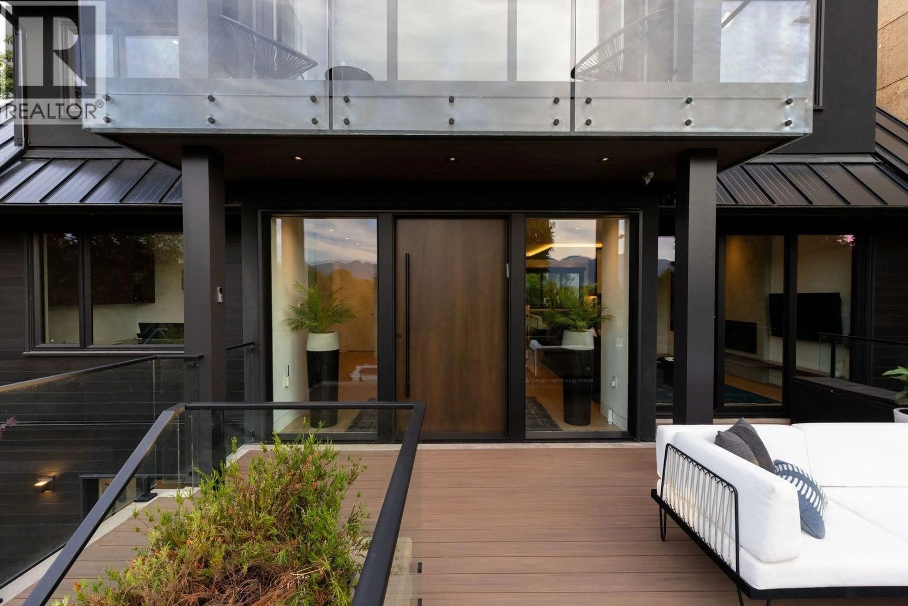 Unknown for 4328 LOCARNO CRESCENT, Vancouver British Columbia V6R1G3
