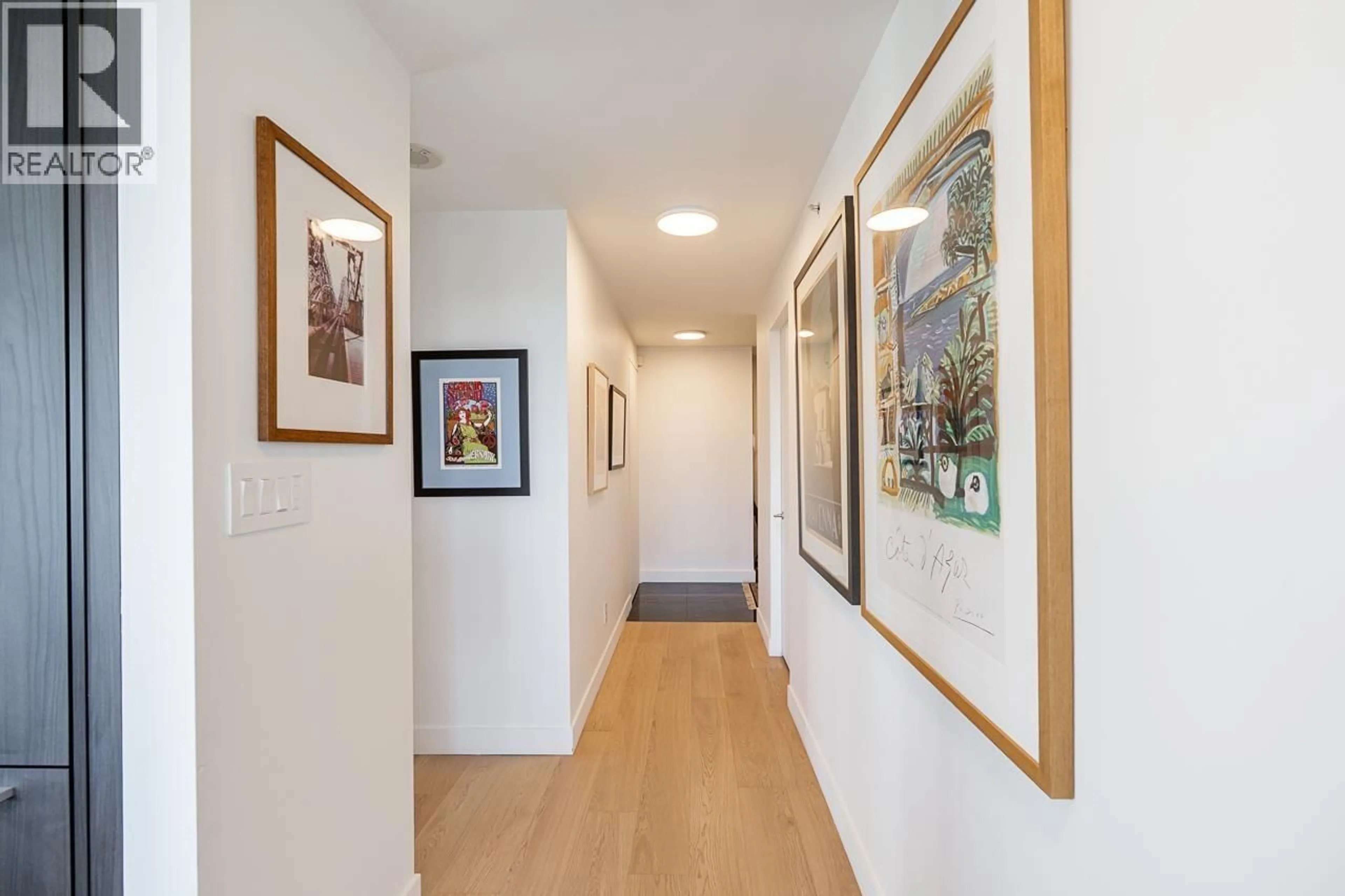 Indoor foyer for 1202 - 1495 RICHARDS STREET, Vancouver British Columbia V6Z3E3