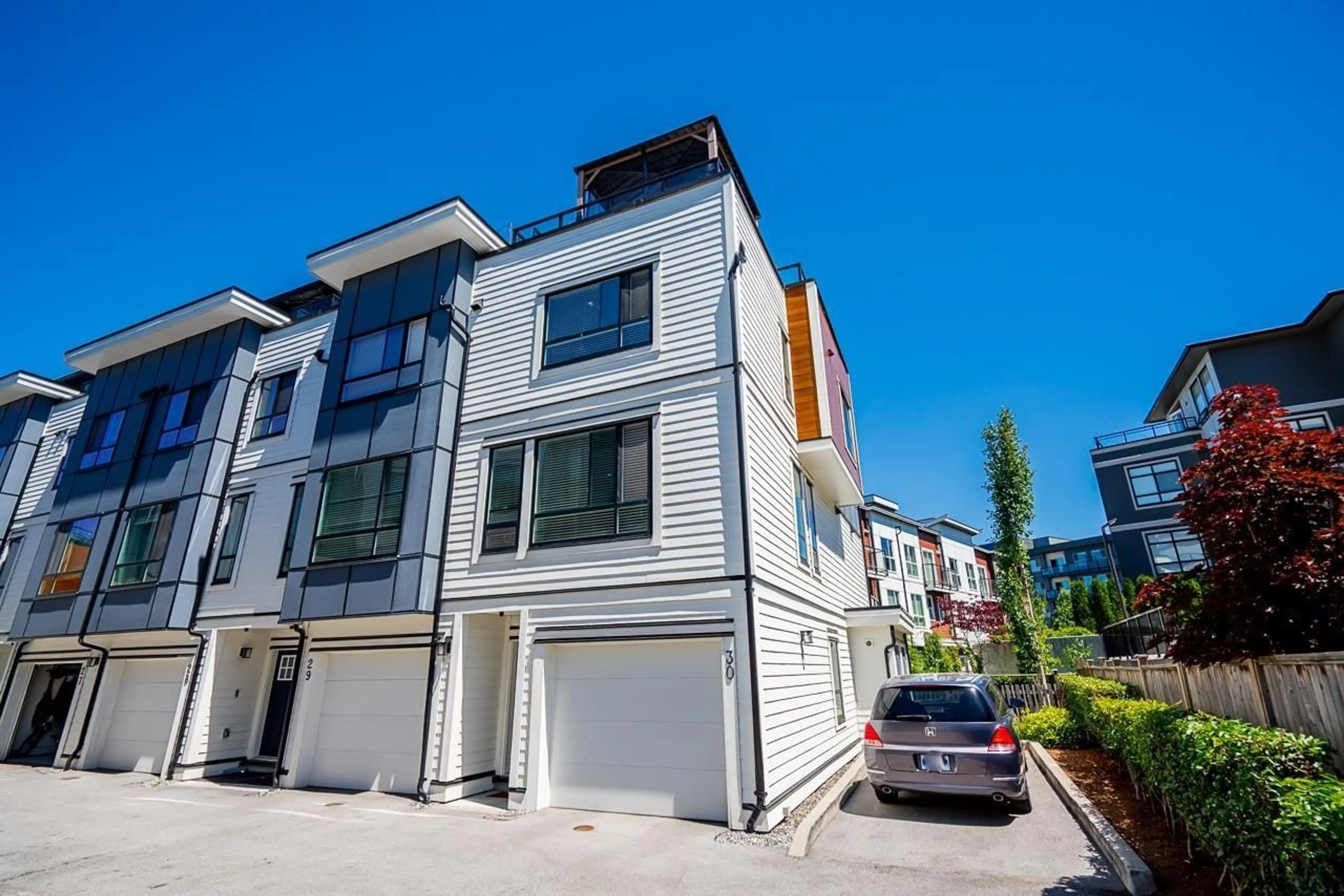 Home with vinyl exterior material, street for 30 - 5476 BRYDON CRESCENT, Langley British Columbia V3A0N7