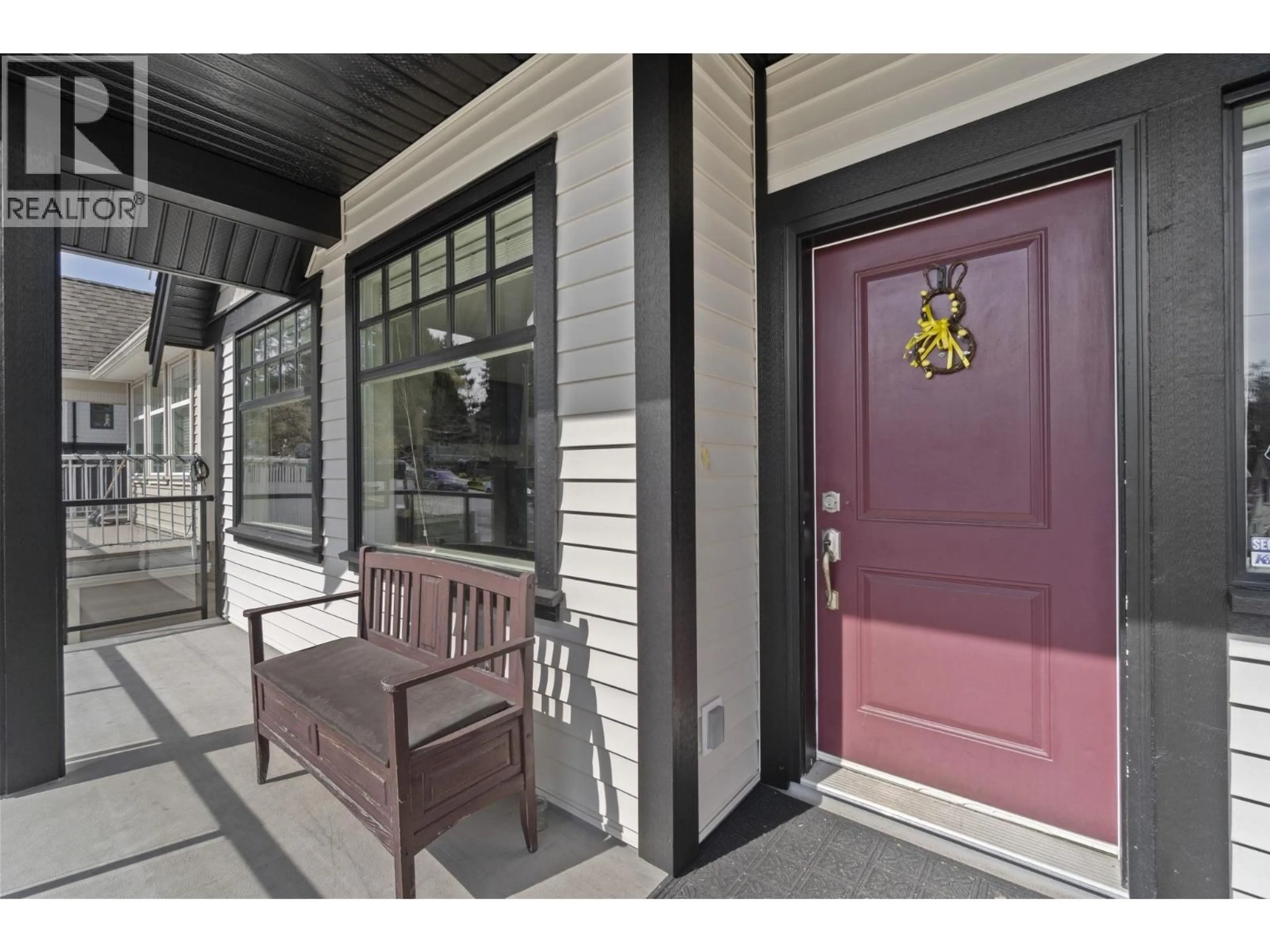 Indoor entryway for 331 KEARY STREET, New Westminster British Columbia V3L3L2