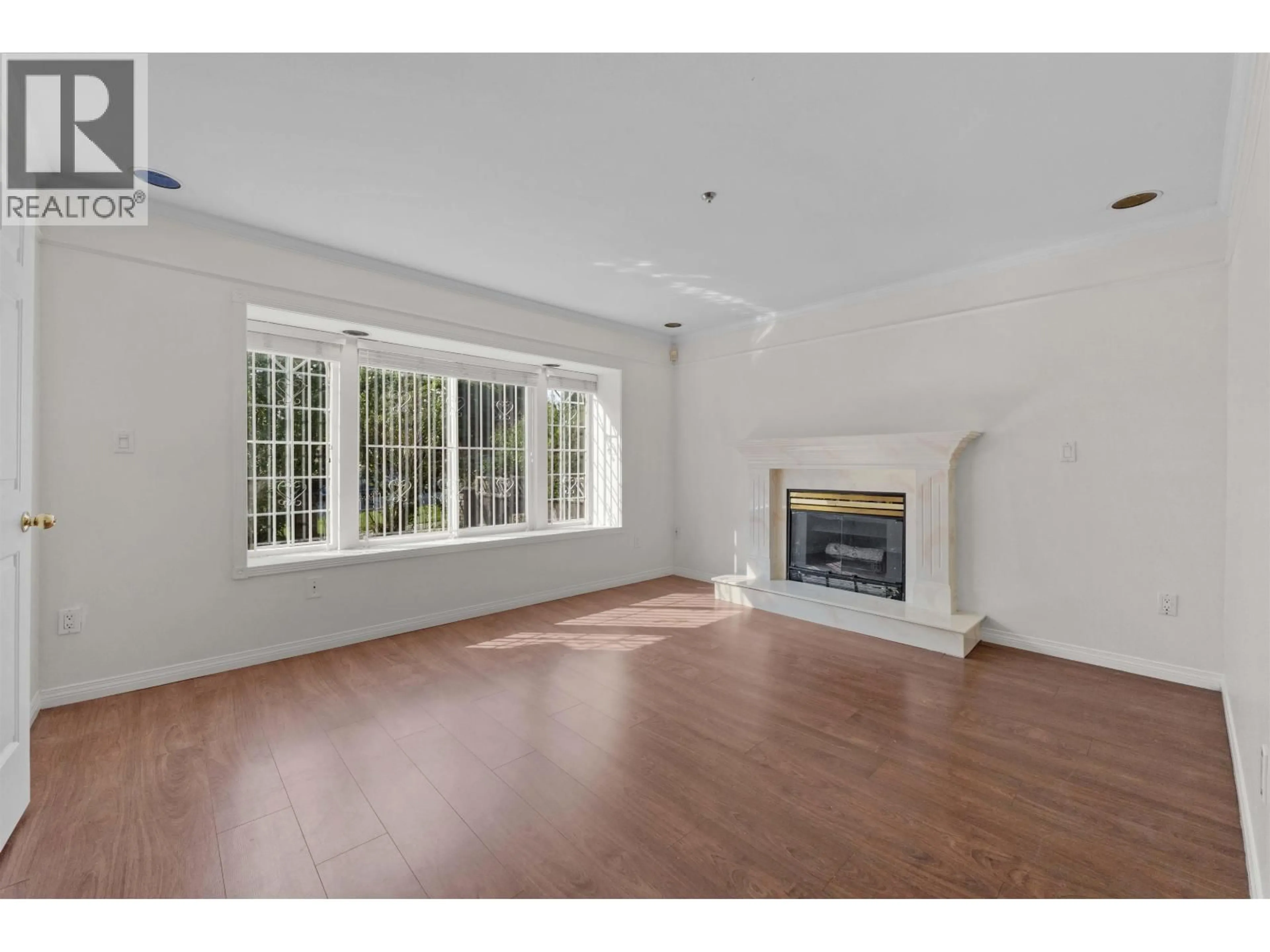 A pic of a room for 3315 CHARLES STREET, Vancouver British Columbia V5K3C3