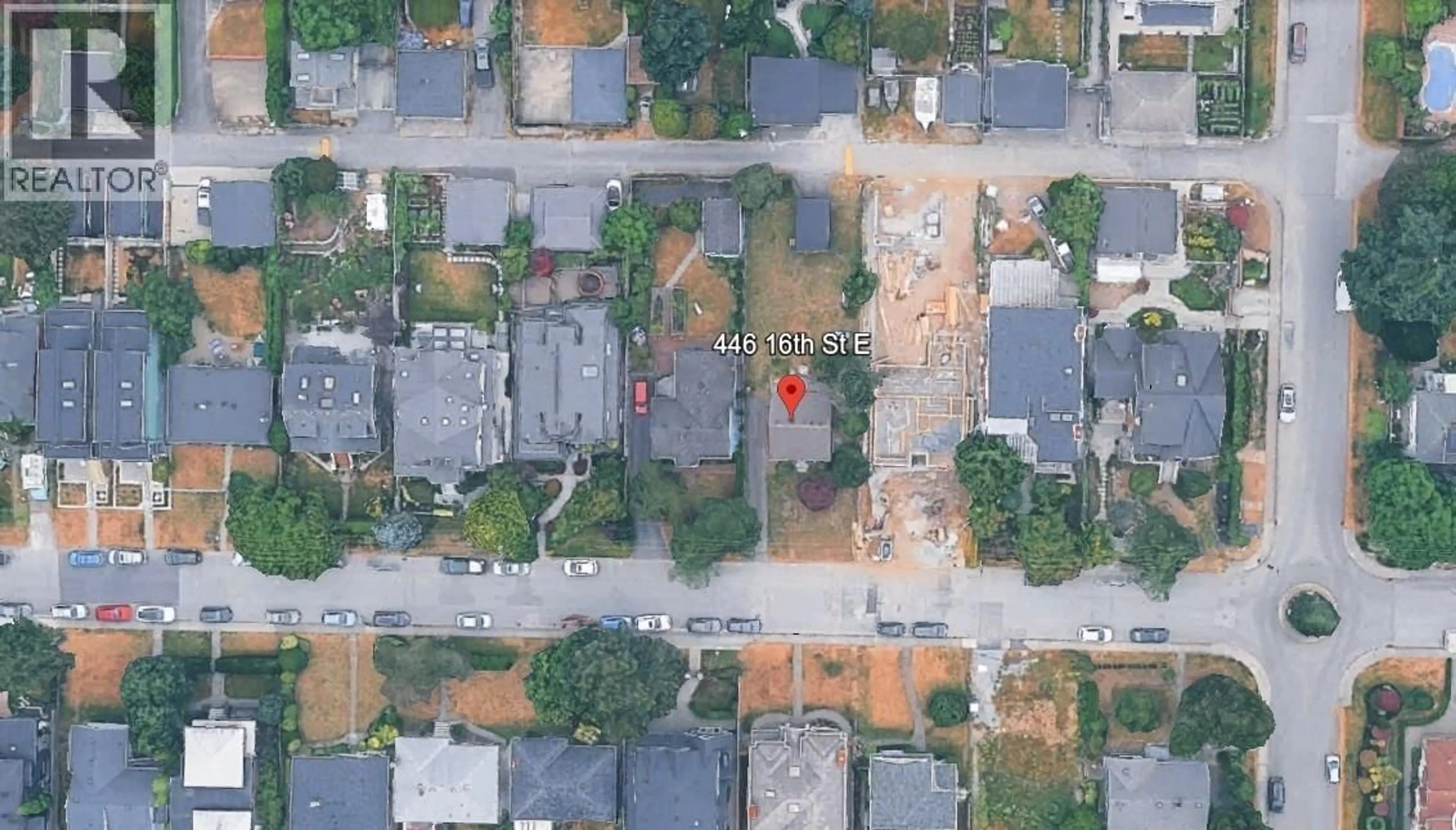 A pic from outside/outdoor area/front of a property/back of a property/a pic from drone, street for 446 16TH STREET, North Vancouver British Columbia V7L2T5