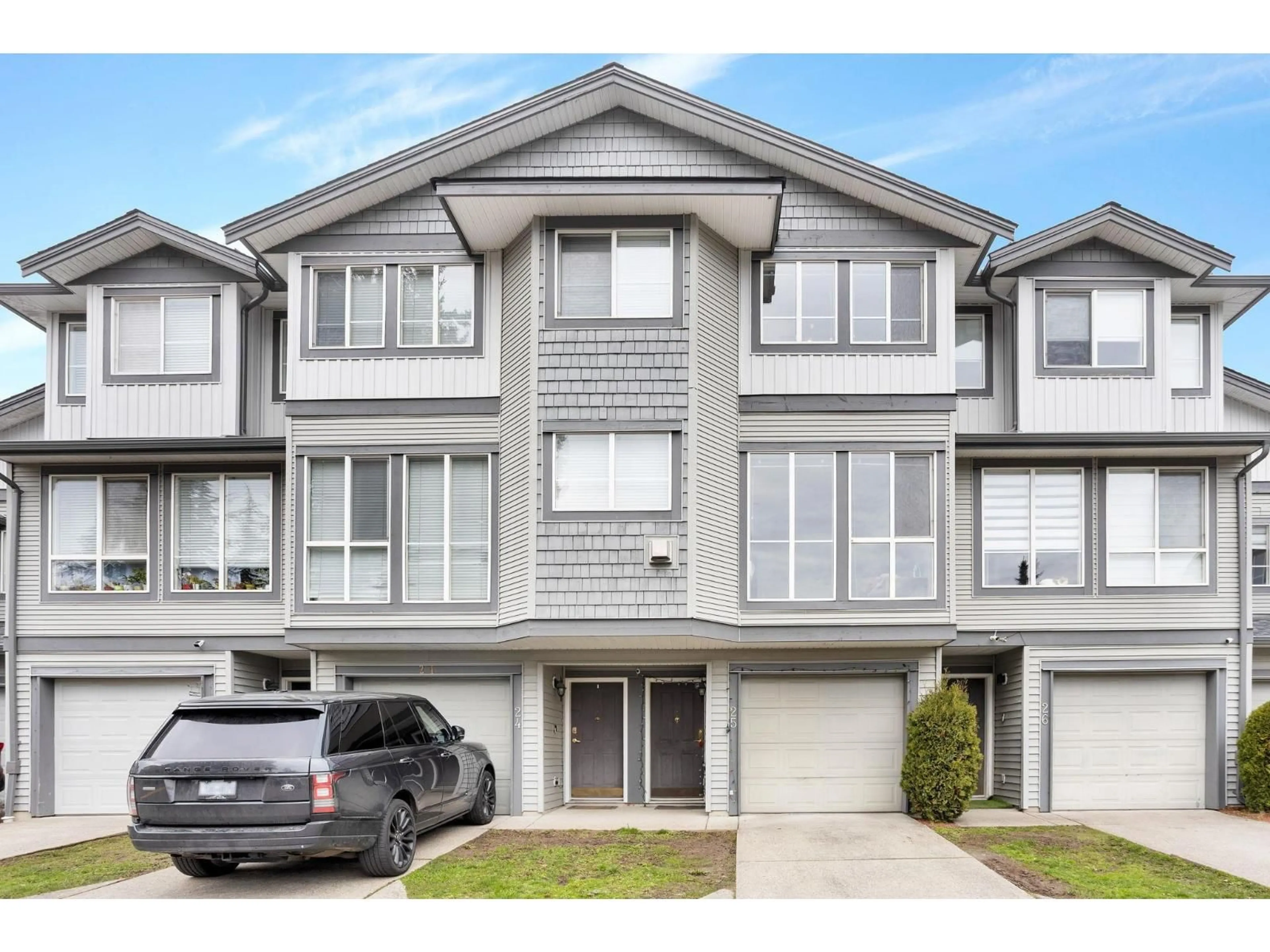 Home with vinyl exterior material, street for 25 - 7250 144 STREET, Surrey British Columbia V3W1L7