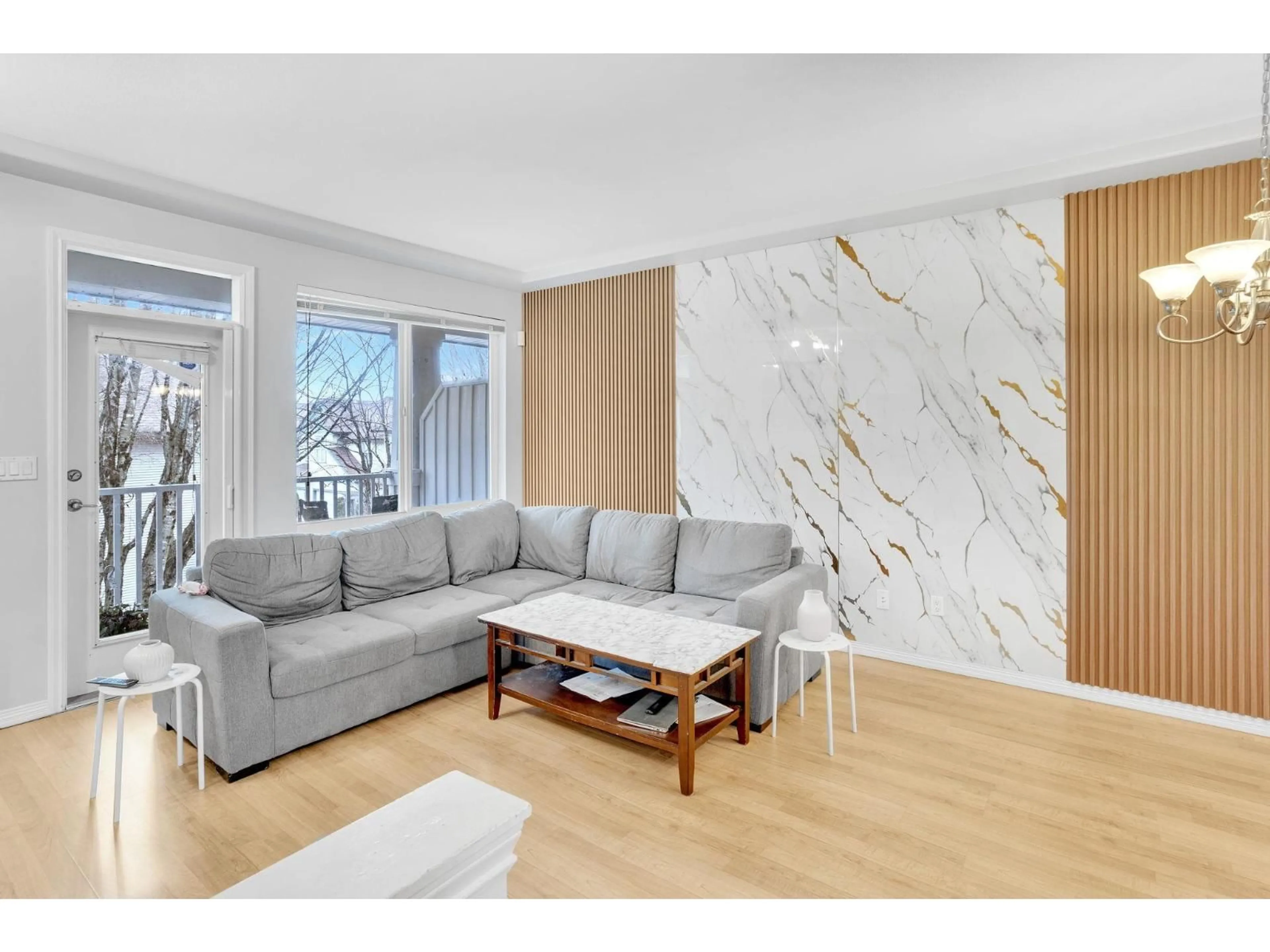 Living room with furniture, unknown for 25 - 7250 144 STREET, Surrey British Columbia V3W1L7