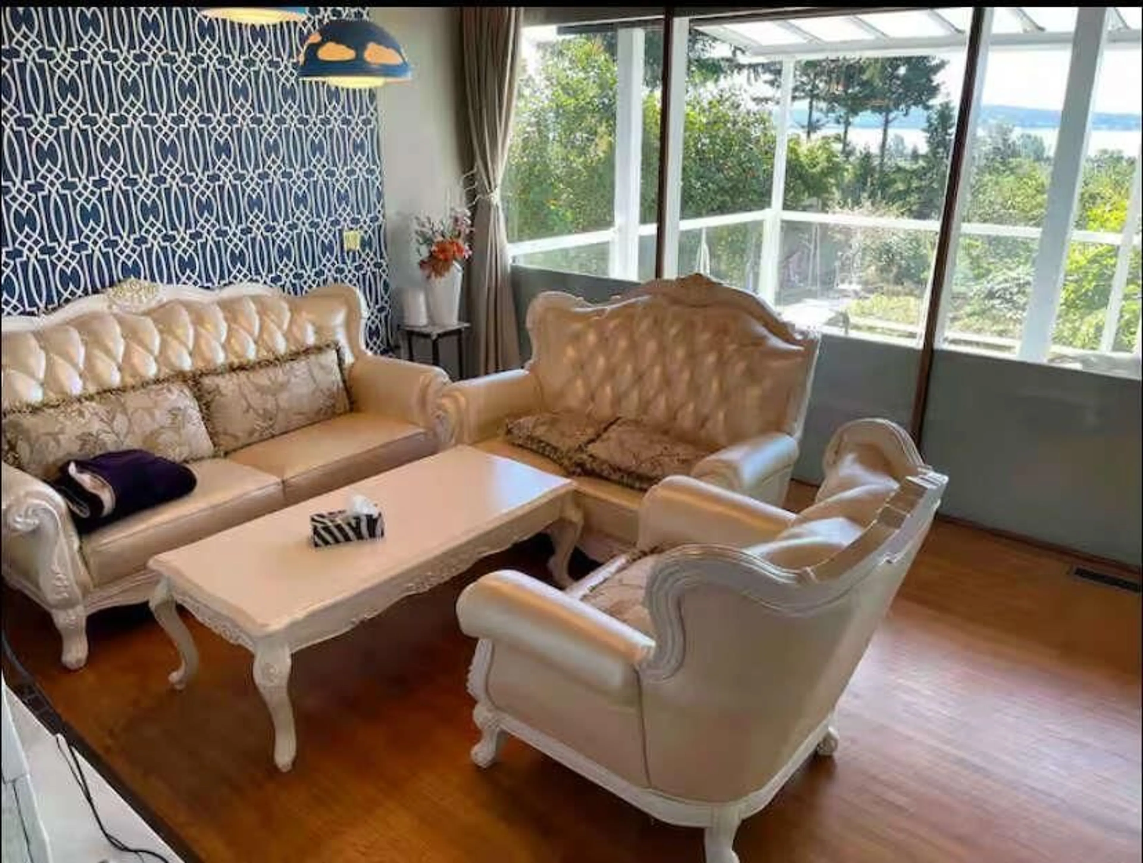 Living room with furniture, unknown for 12218 53 AVENUE, Surrey British Columbia V3X3B7