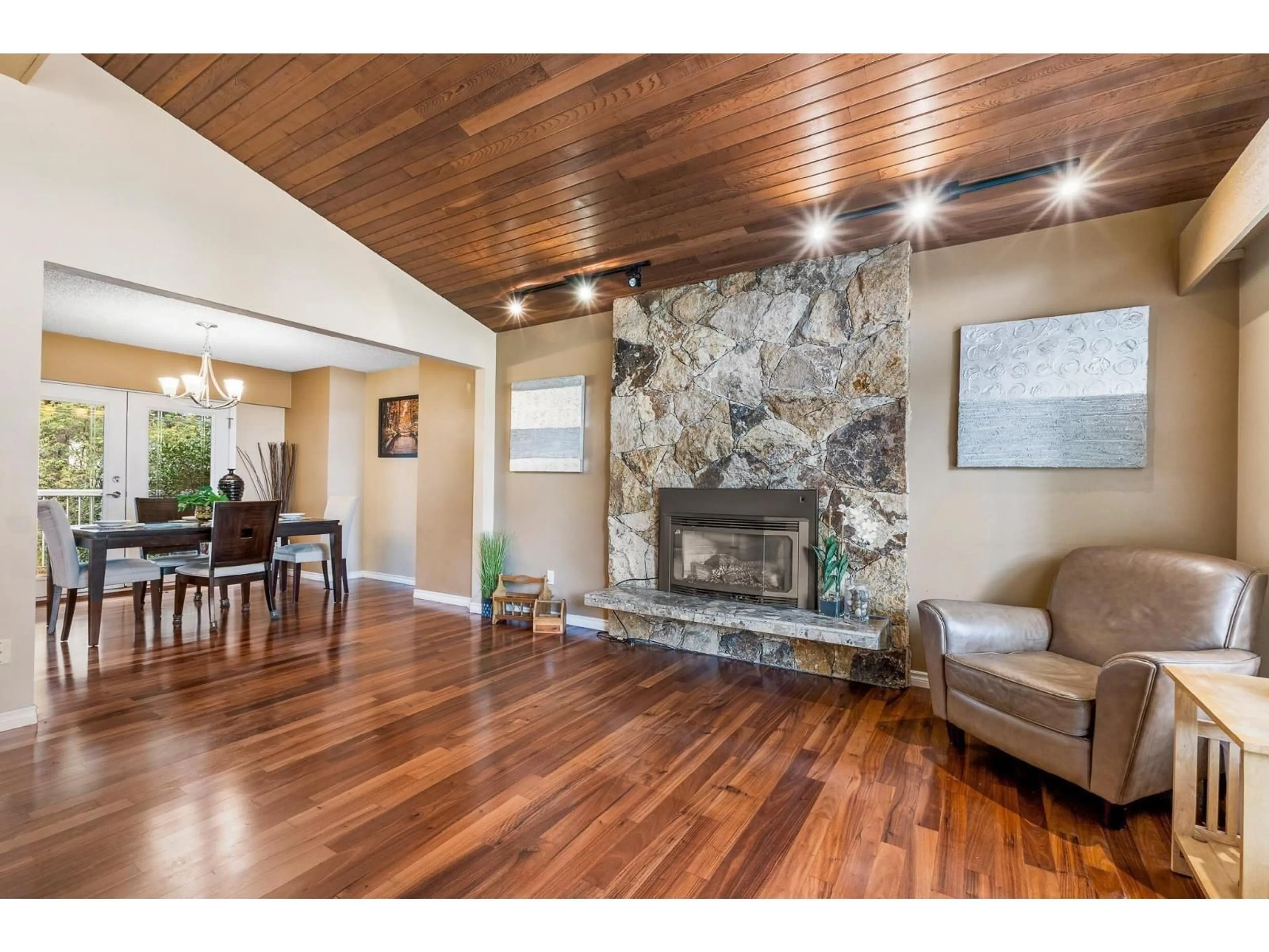 Unknown for 6457 SUMMIT CRESCENT, Delta British Columbia V4E2C3