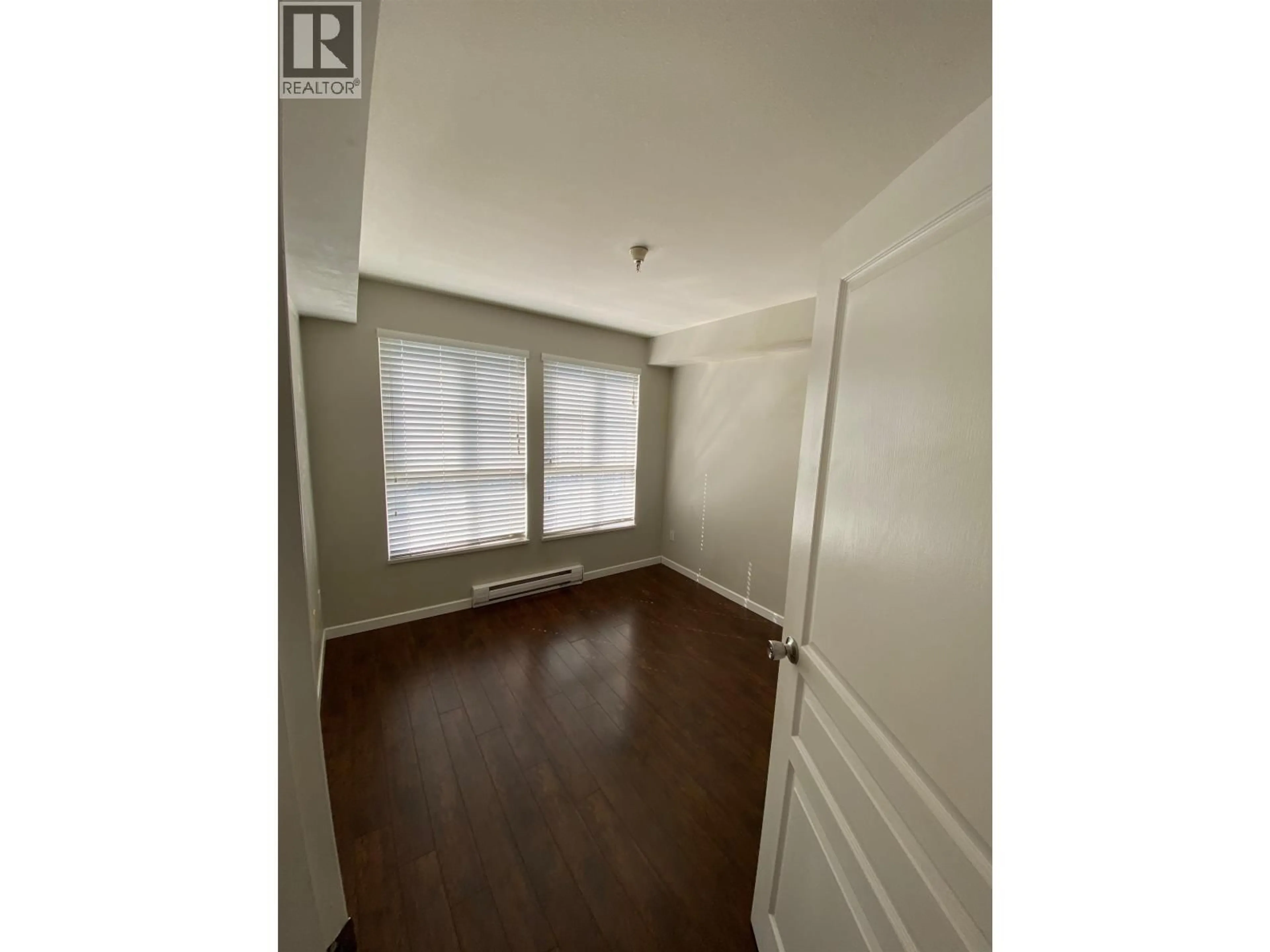 A pic of a room for 210 - 6991 VICTORIA DRIVE, Vancouver British Columbia V5P3Y7