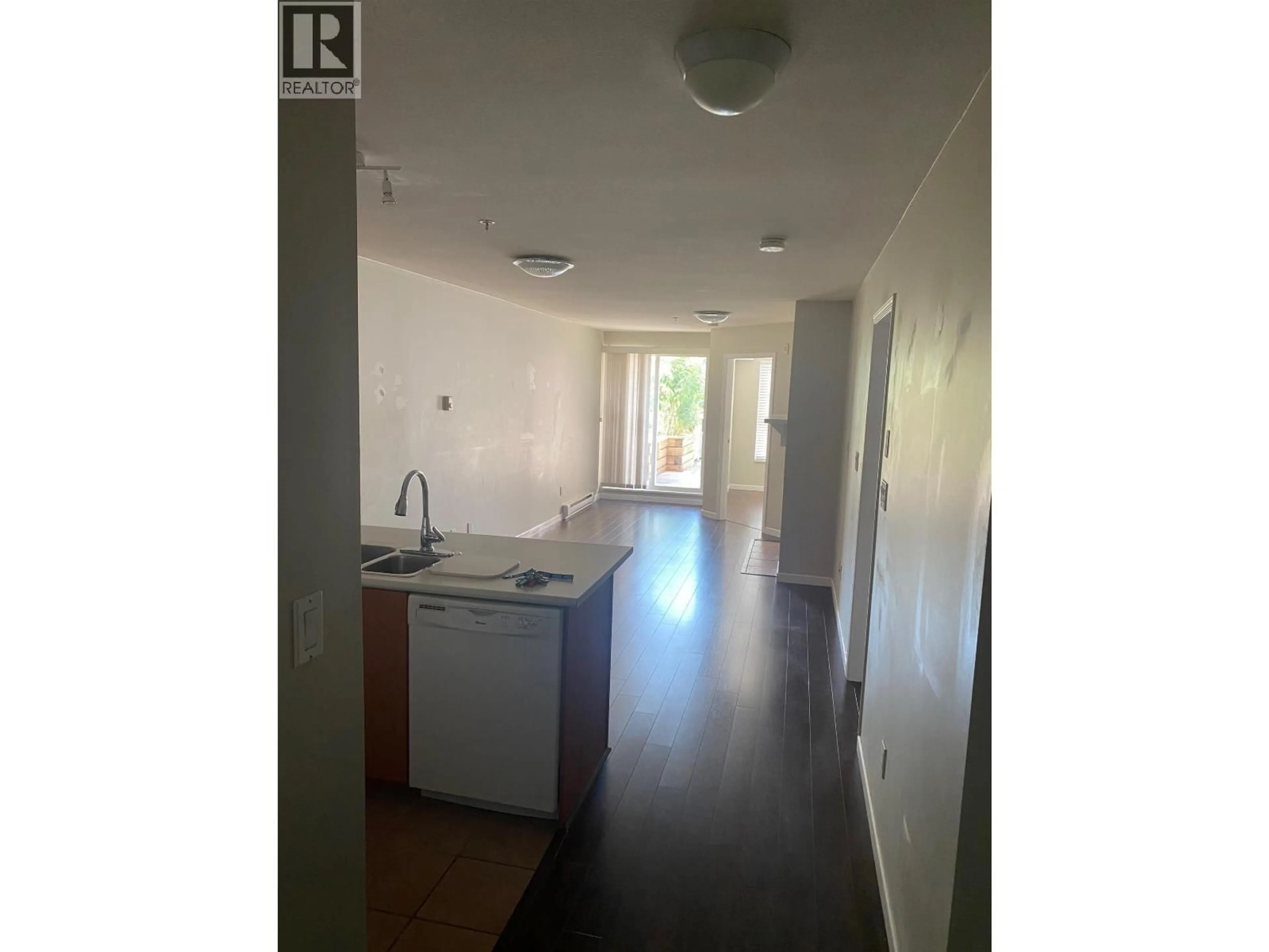 A pic of a room for 210 - 6991 VICTORIA DRIVE, Vancouver British Columbia V5P3Y7