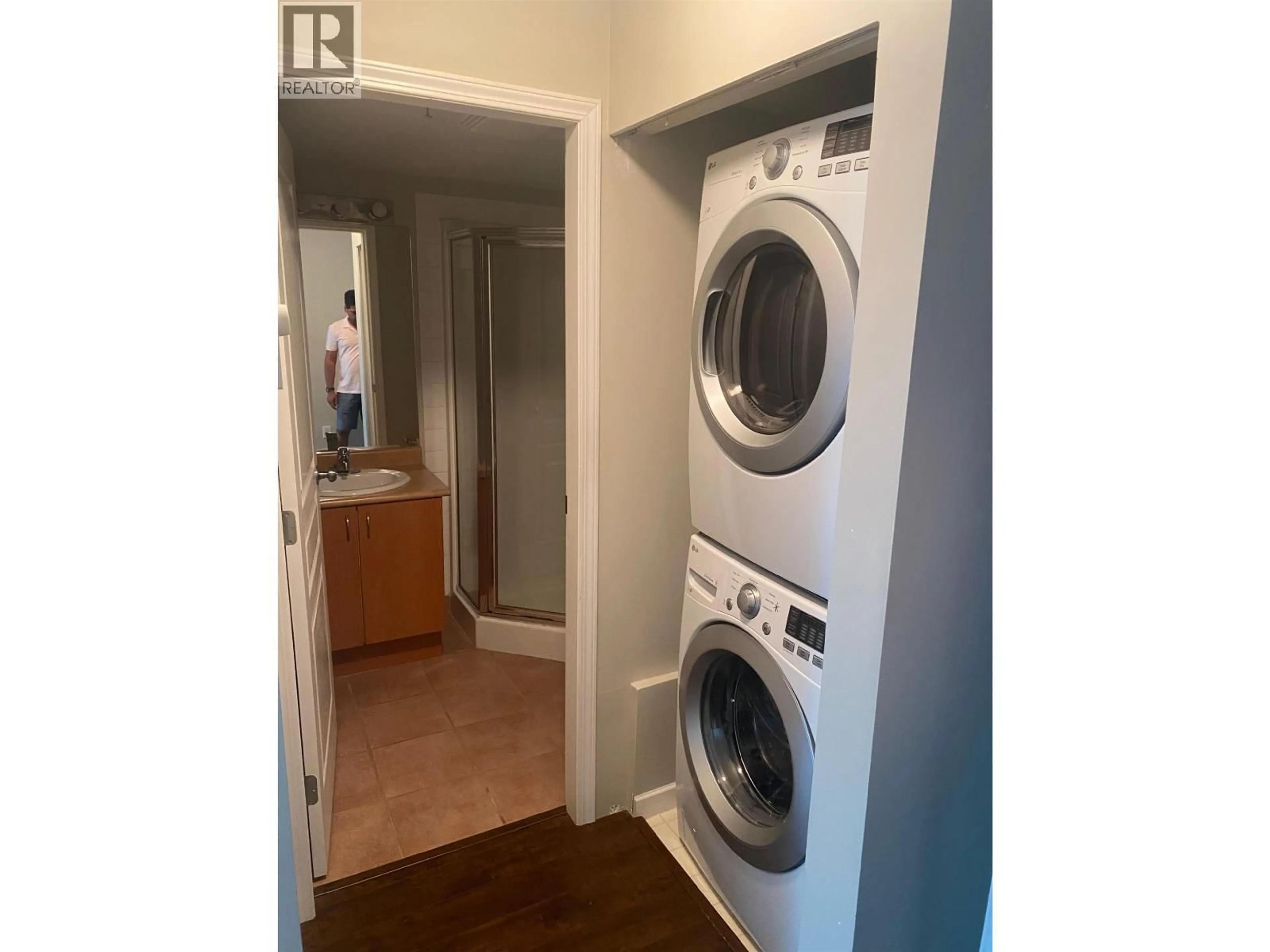 Laundry room for 210 - 6991 VICTORIA DRIVE, Vancouver British Columbia V5P3Y7