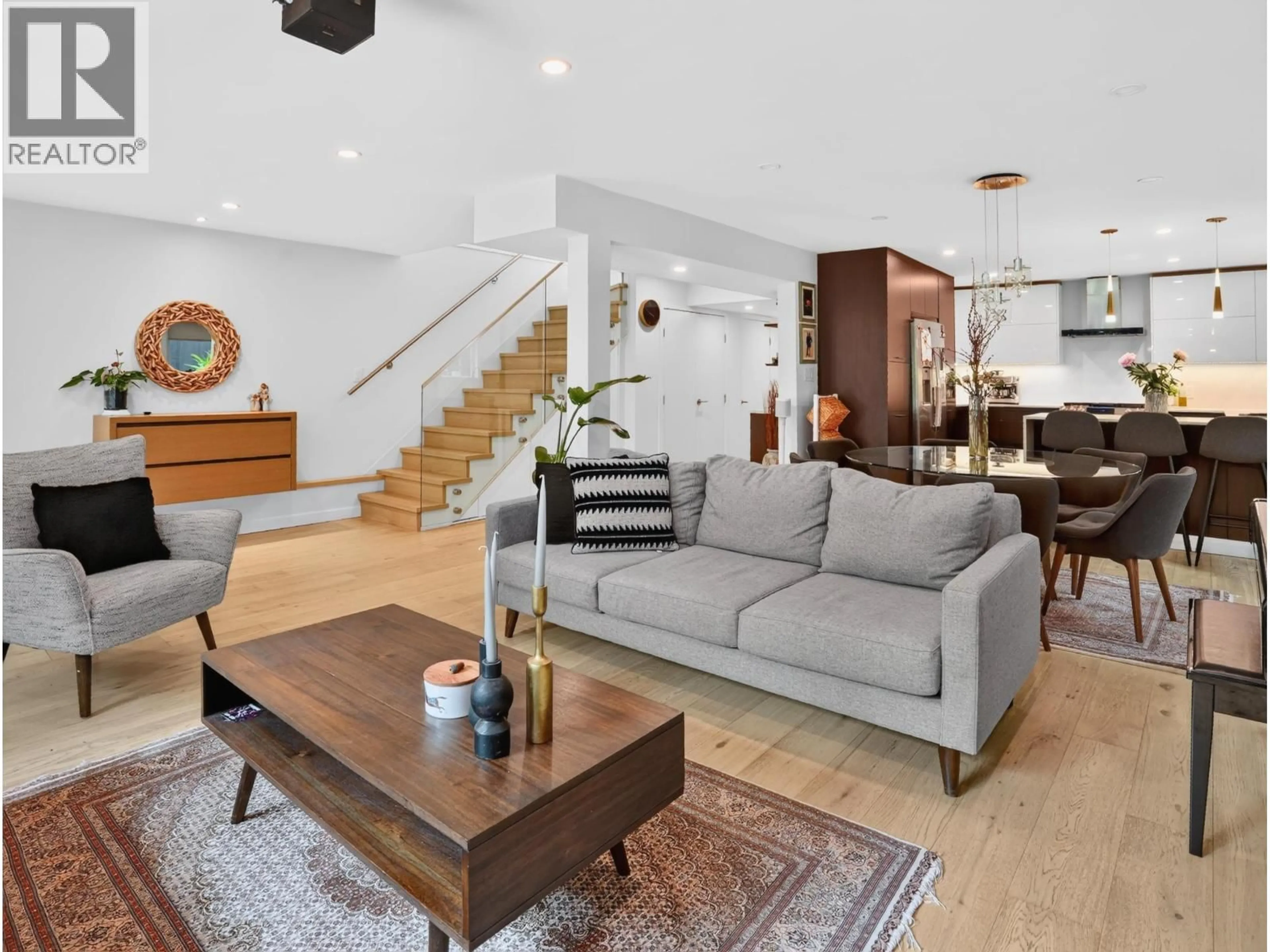 Living room with furniture, unknown for 514 28TH STREET, North Vancouver British Columbia V7N2J5
