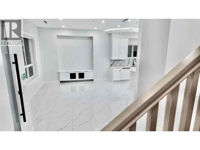 1330 64TH AVENUE, Vancouver 5