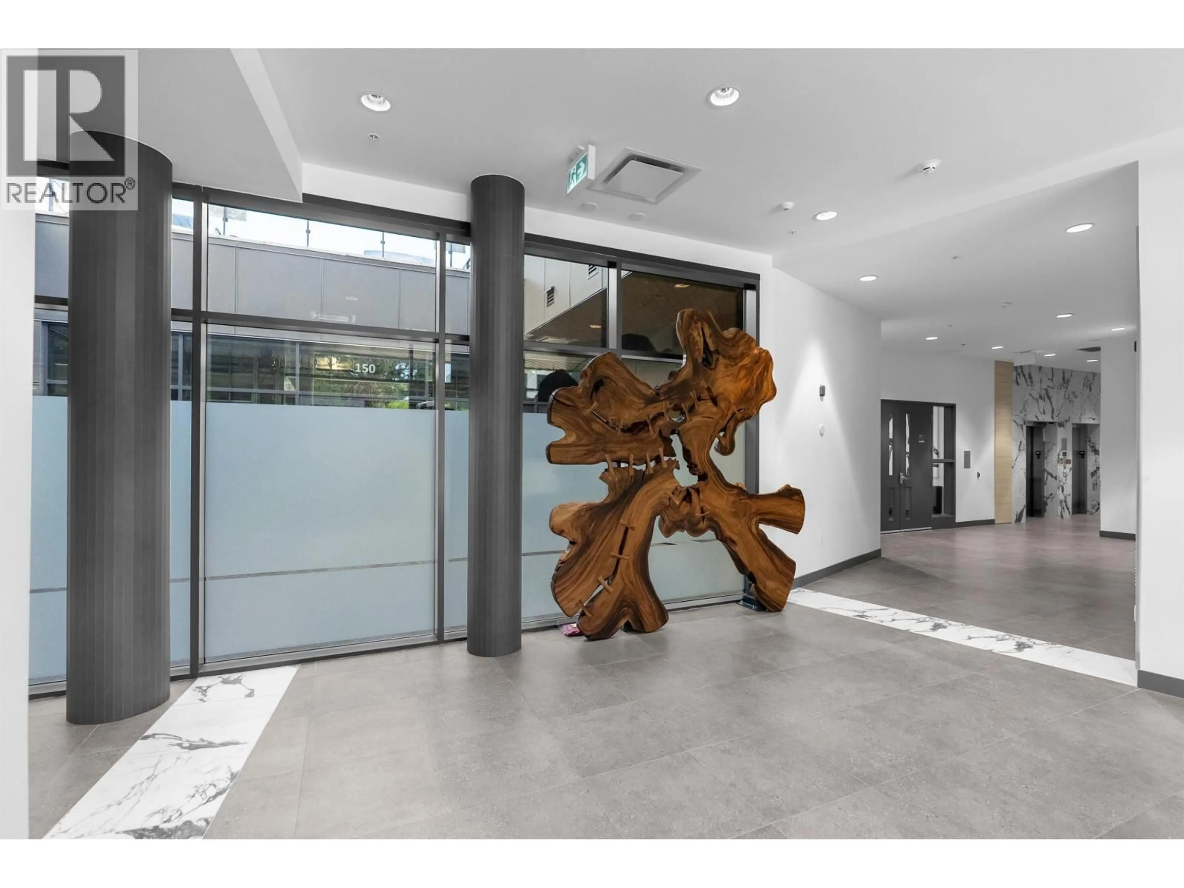 Indoor foyer for 317 - 422 3RD STREET, North Vancouver British Columbia V7L0K1