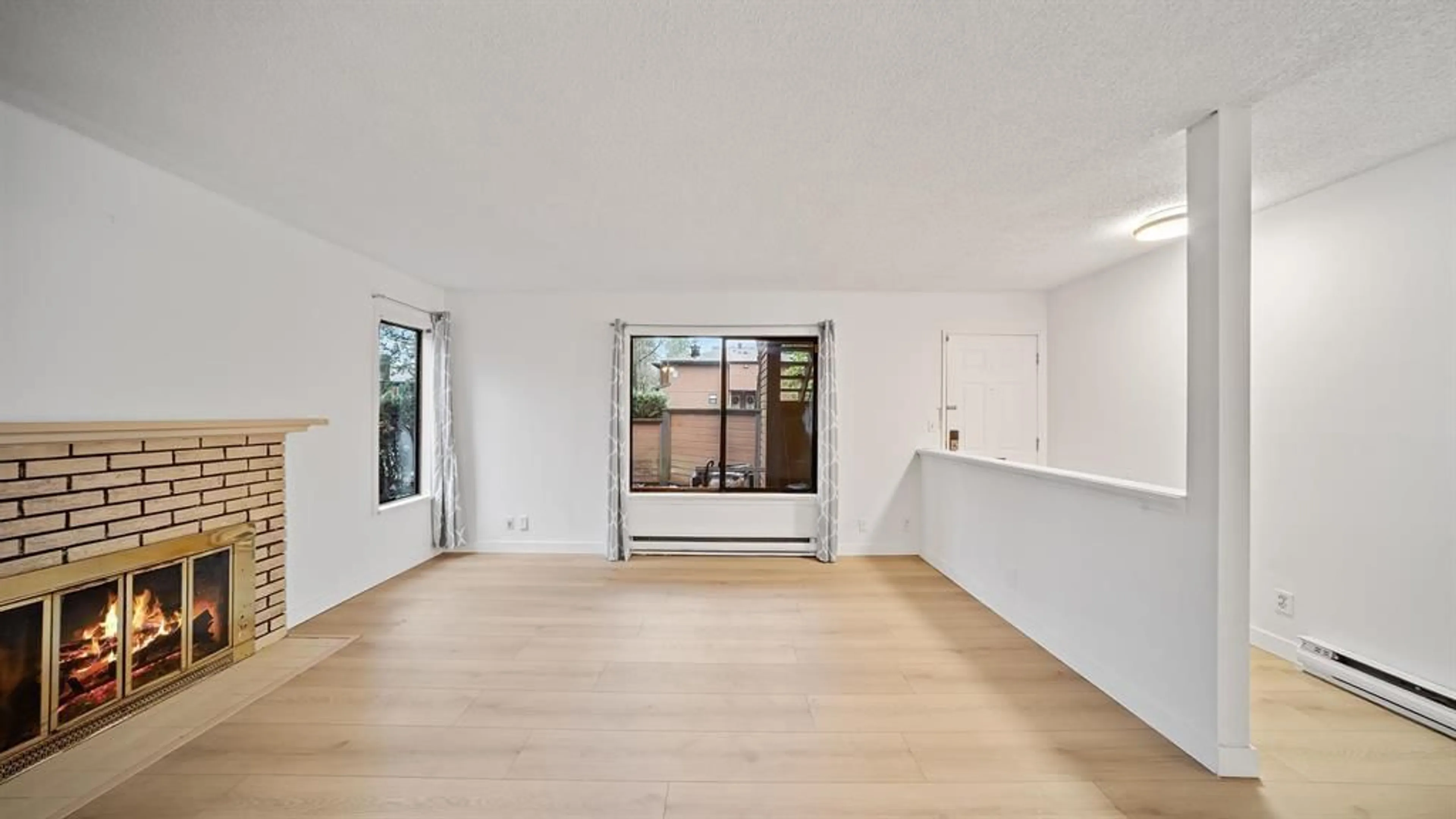A pic of a room for 916 - 10620 150 STREET, Surrey British Columbia V3R7S1