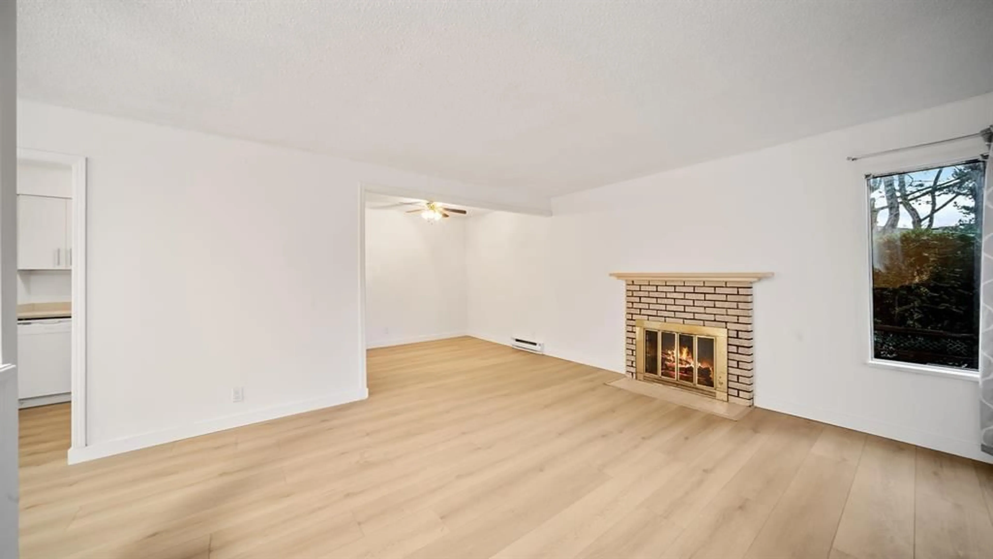 A pic of a room for 916 - 10620 150 STREET, Surrey British Columbia V3R7S1