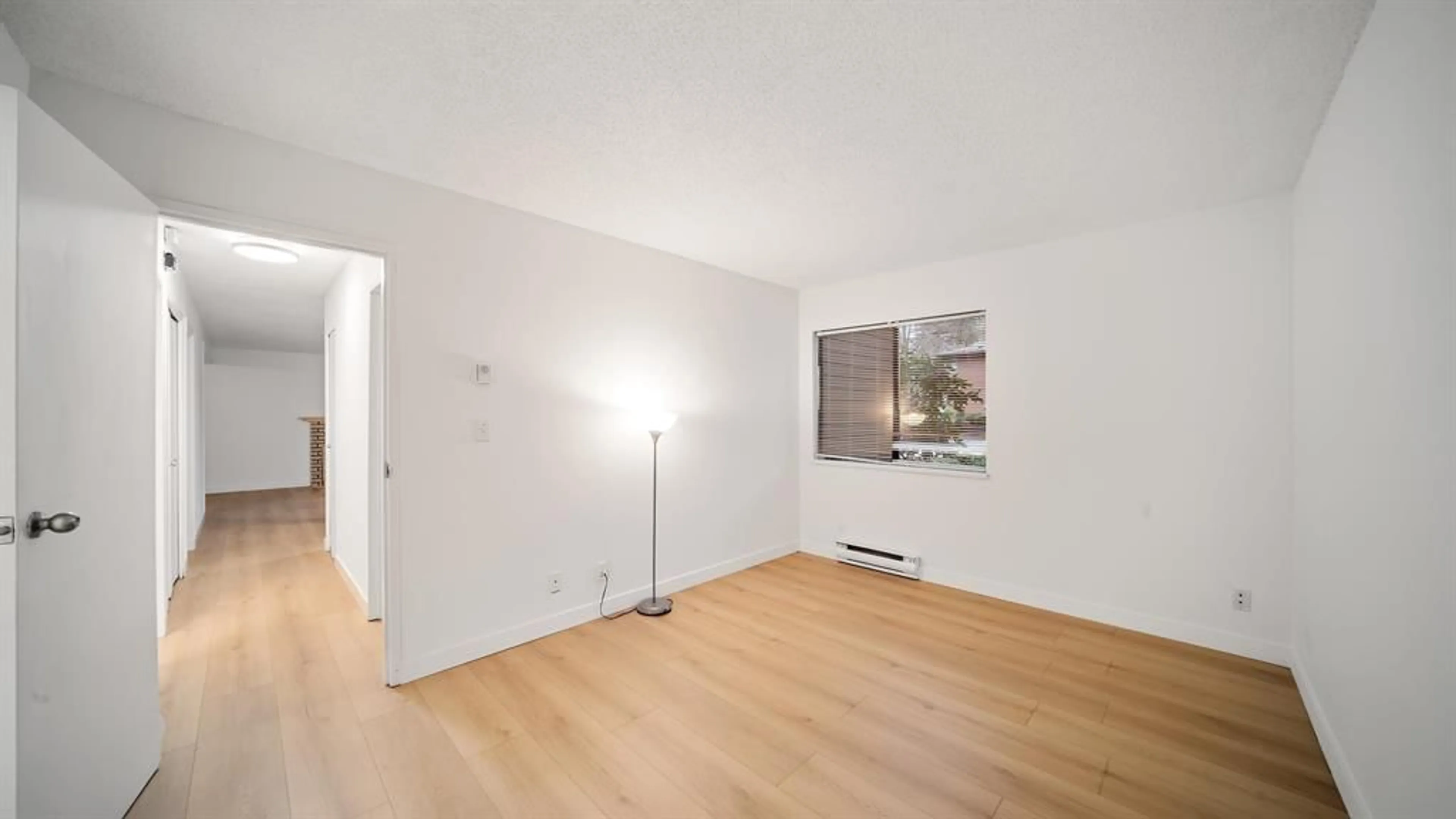A pic of a room for 916 - 10620 150 STREET, Surrey British Columbia V3R7S1