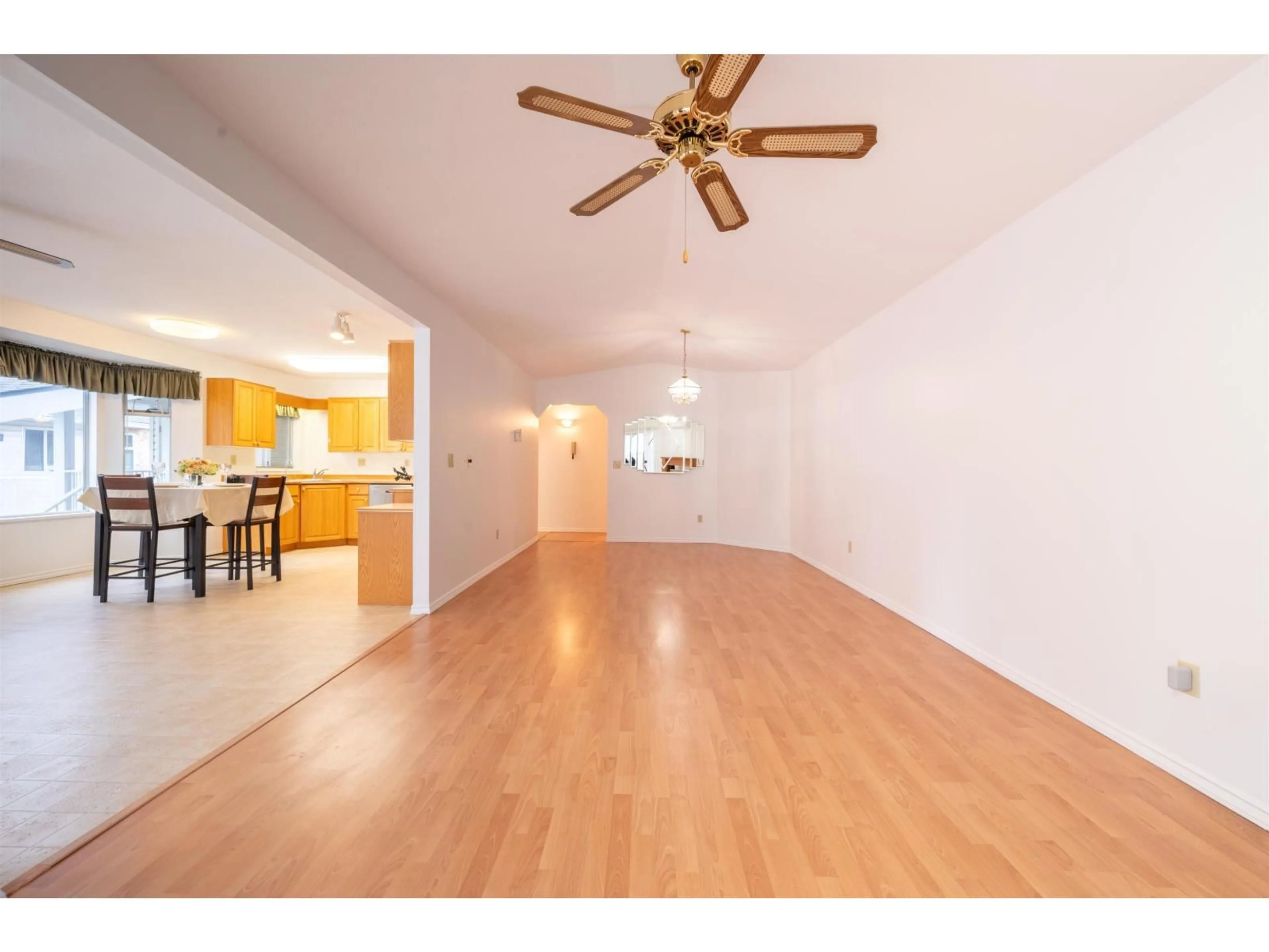 A pic of a room for 205 - 10584 153 STREET, Surrey British Columbia V3R9V1