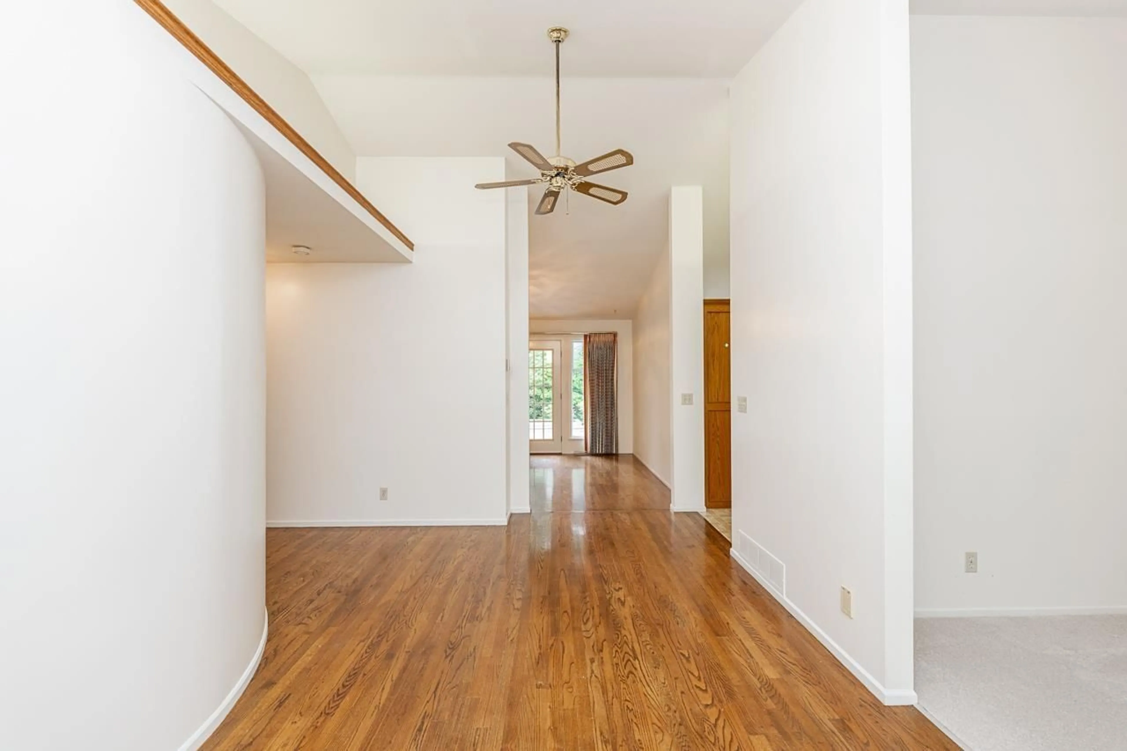 Unknown for 13096 21A AVENUE, Surrey British Columbia V4A8M3