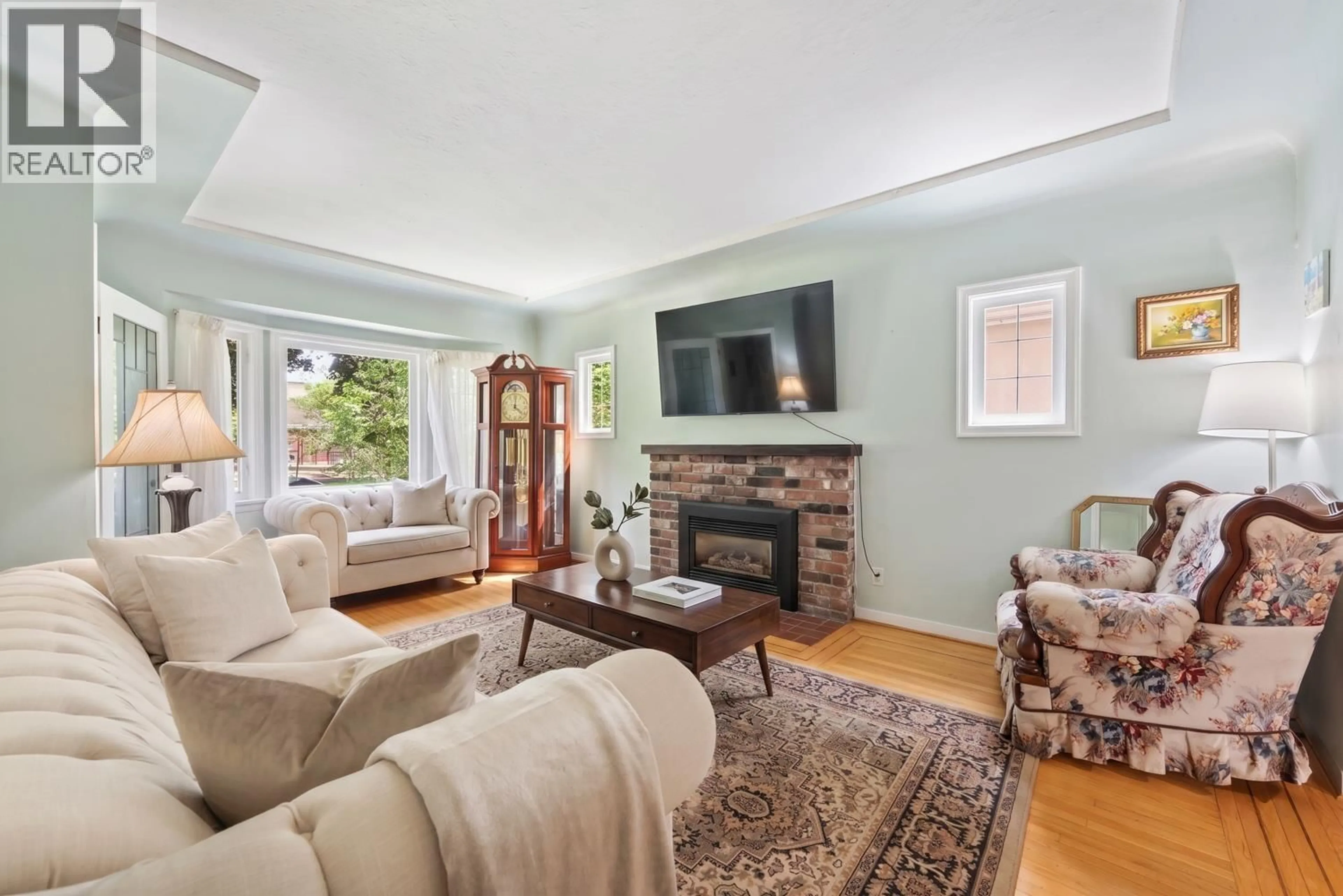 Living room with furniture, unknown for 3079 CROWN STREET, Vancouver British Columbia V6R3W4